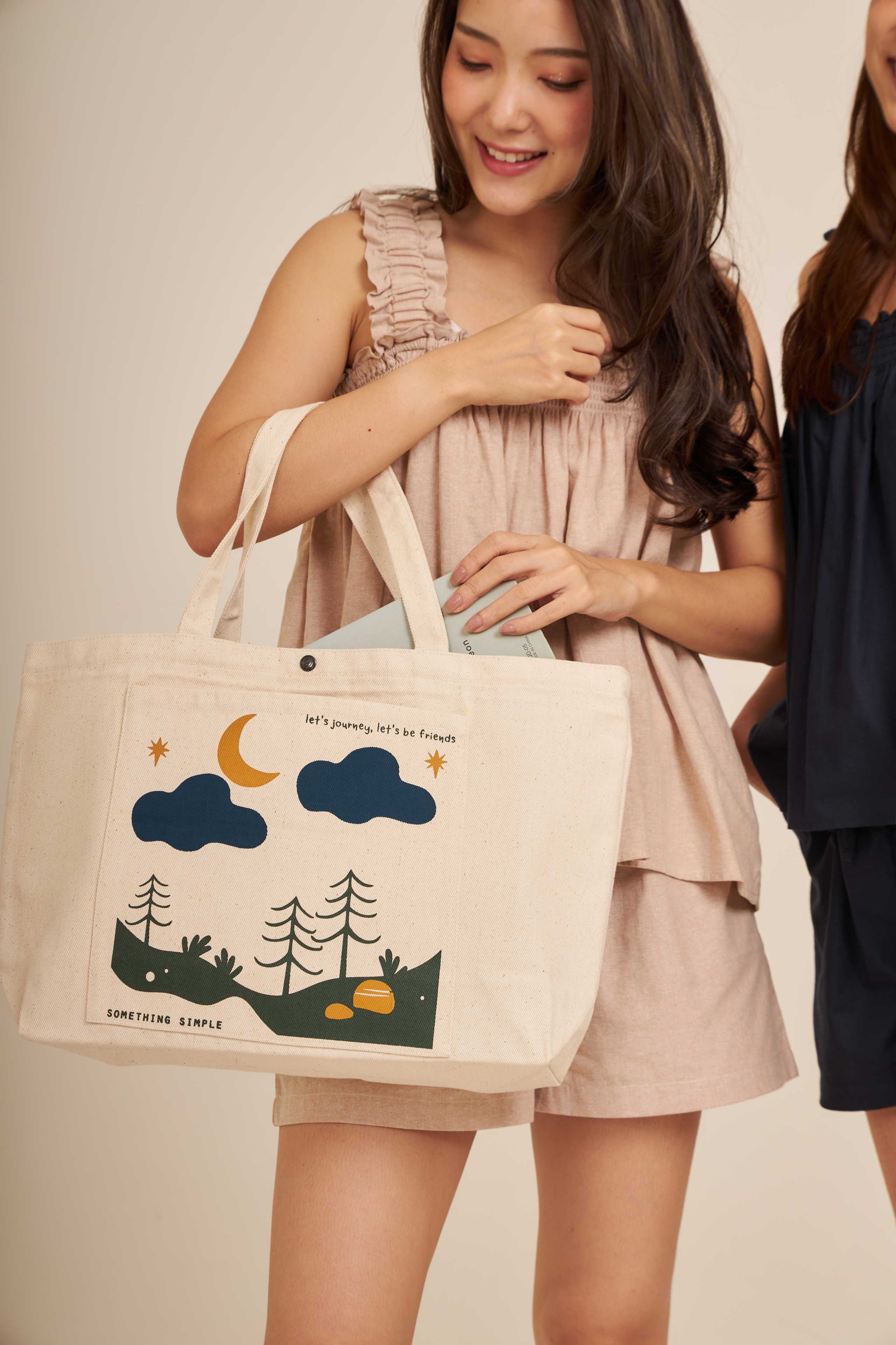 ECO TOTE - Cotton canvas fabric tote bag  กระเป๋าสะพายผ้าคอตตอนแคนวาส