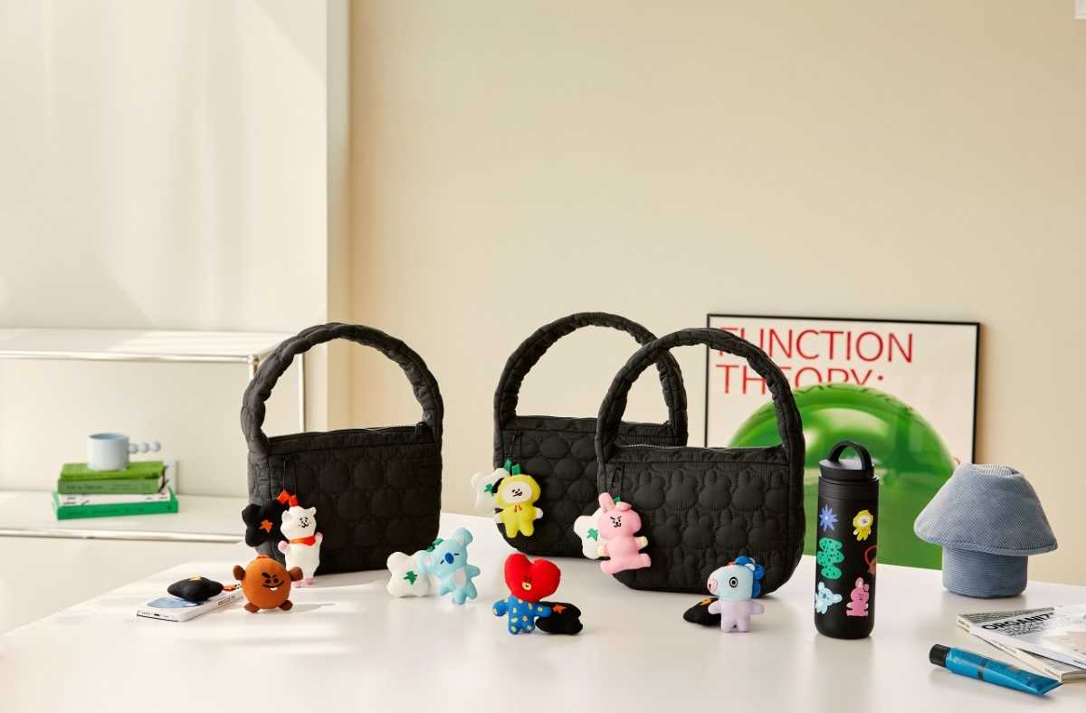 [BT21] Quilted hobo bag
