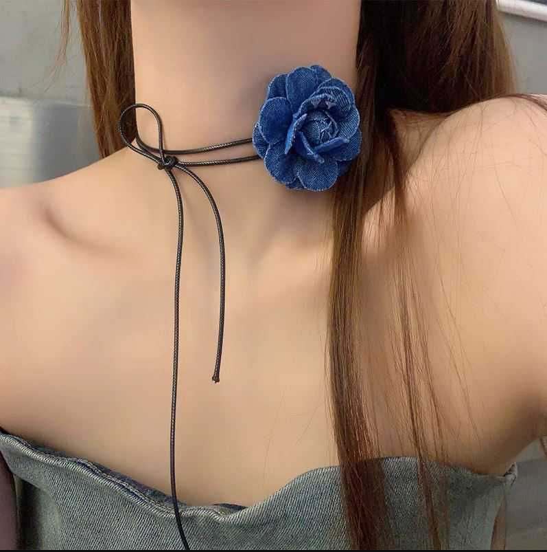 โชคเกอร์ Choker โชคเกอร์ดอกไม้ยีนส์ โชคเกอร์ผ้า สร้อยโชคเกอร์ ดอกคามิเลียยีนส์เดนิม 🌺 ส่งฟรี 🌺