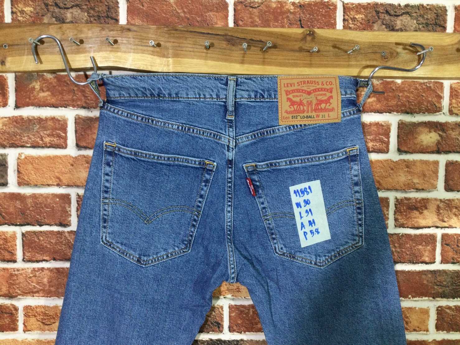 รหัส11581 Levi's512 (ผ้ายืด) (DS)  Made in Pakistan  เลขกระดุมลาง วัดจริง เอว30