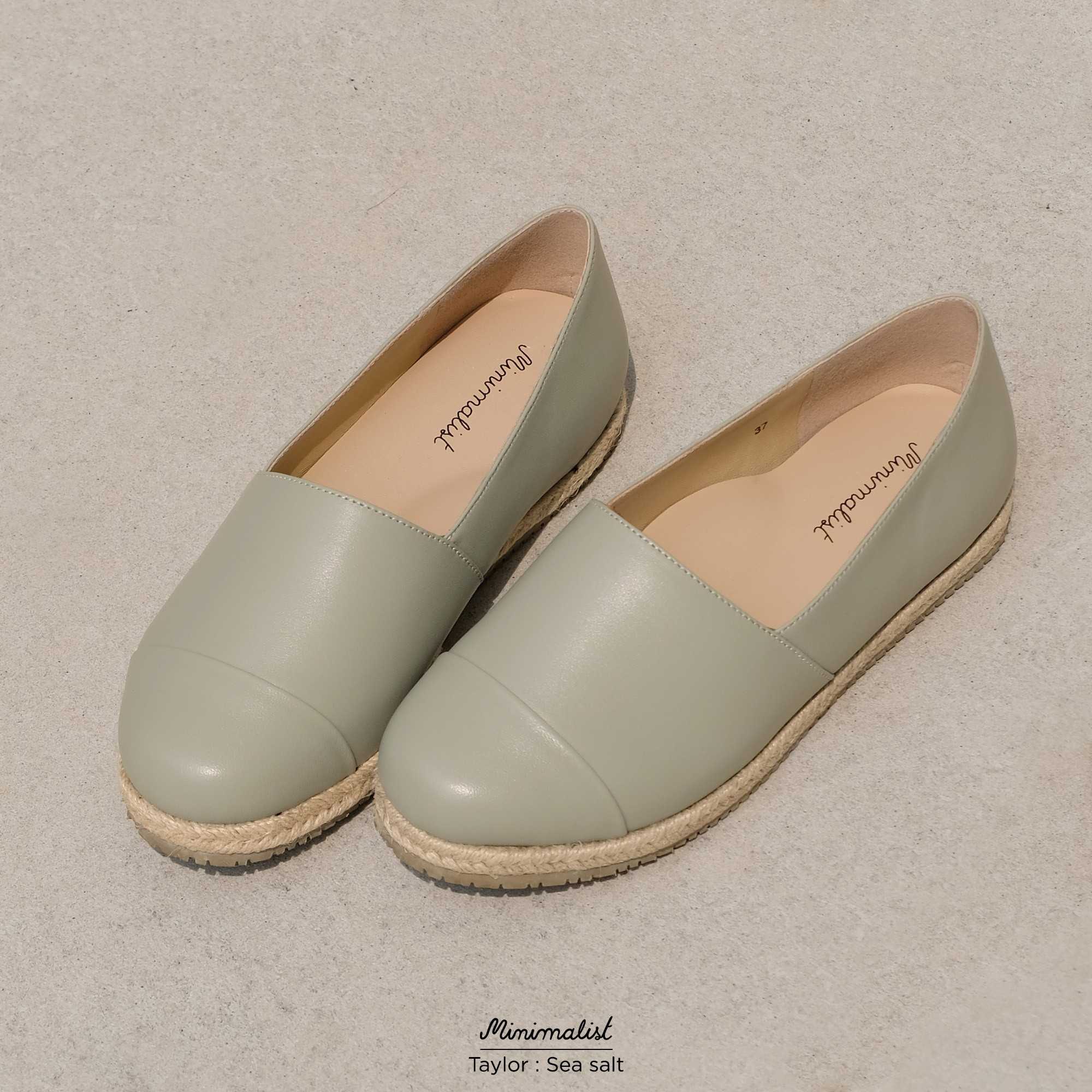 Taylor in sea salt