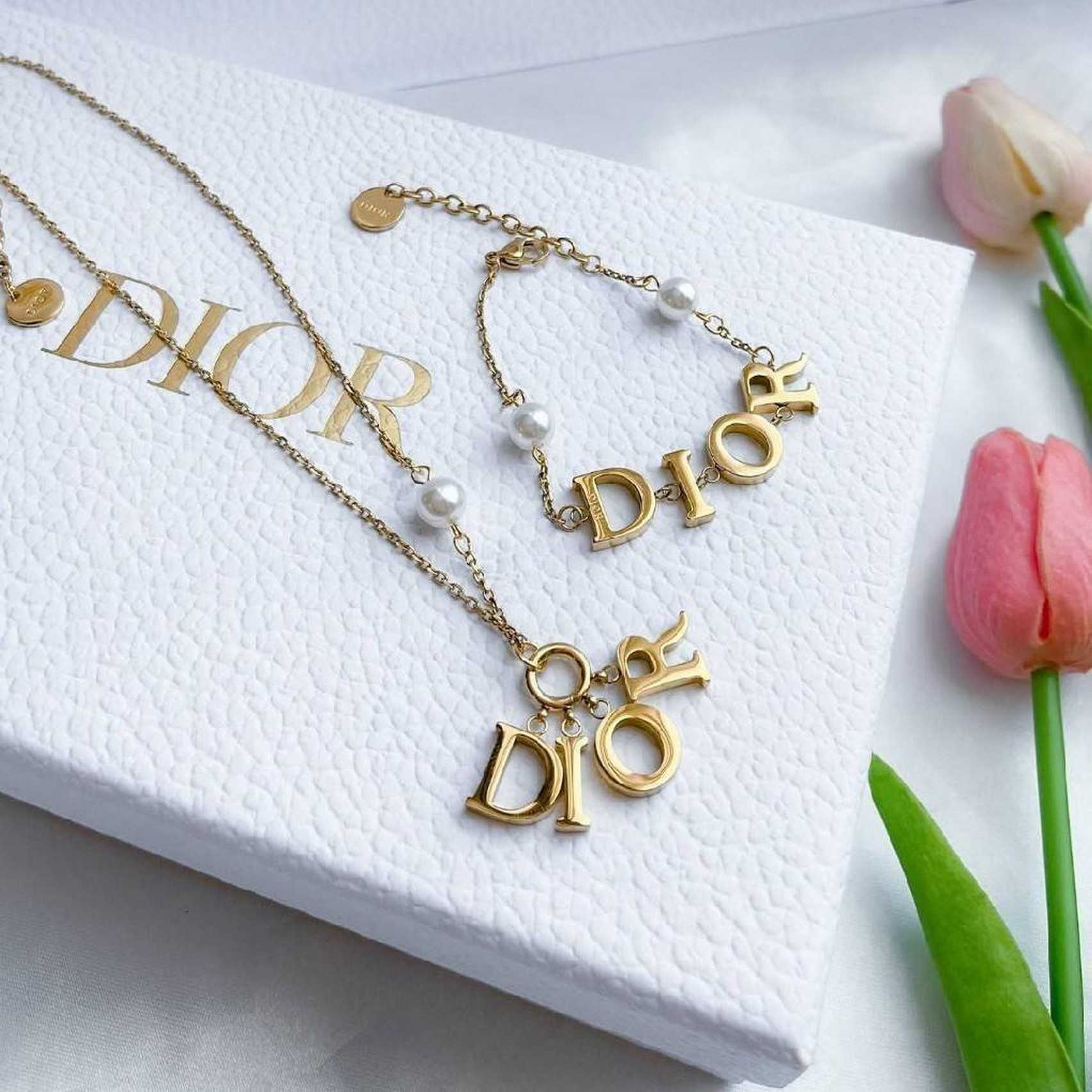 🤟สร้อยข้อมือ✨สร้อยคอ💎DIOR
