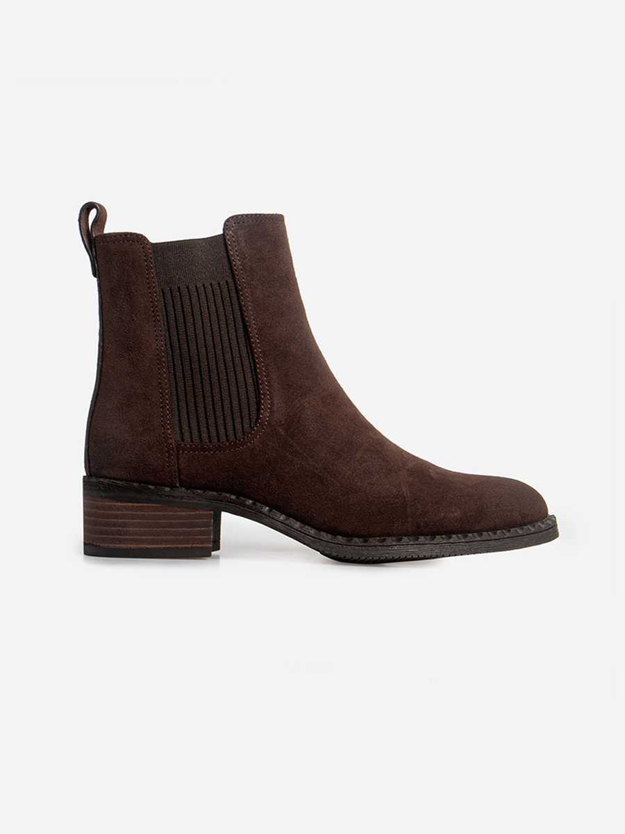 KENNETH COLE รองเท้าบูทผู้หญิง รุ่น BEST ELASTIC BOOTIE สีช็อคโกแลต ( BOT - GSF109724-215 )
