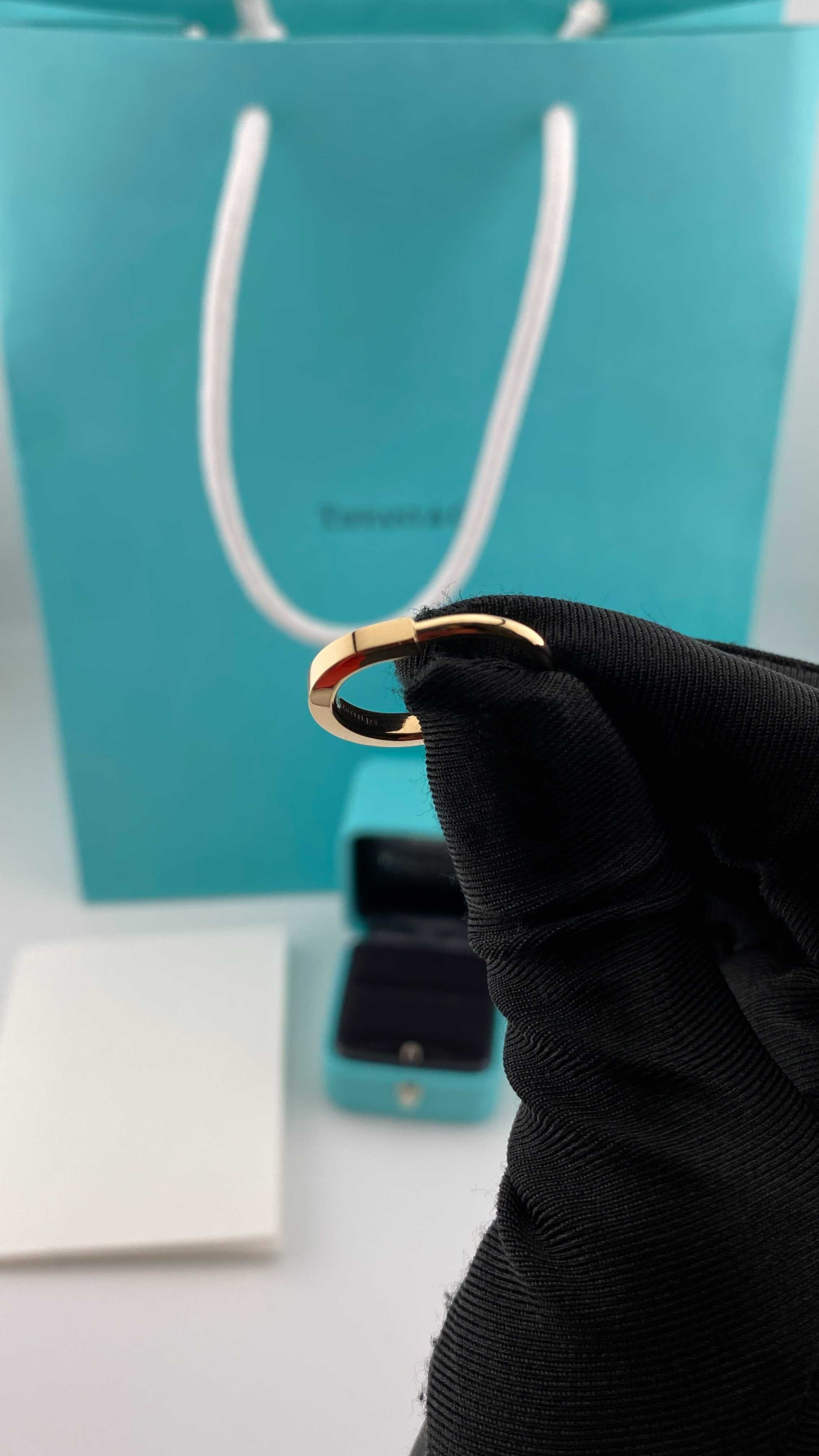 (sz 50) Tiffany and Co Lock Ring Pink Gold