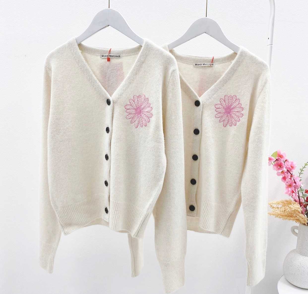 Mardi V-Neck CARDIGAN (Ivory/Pink)