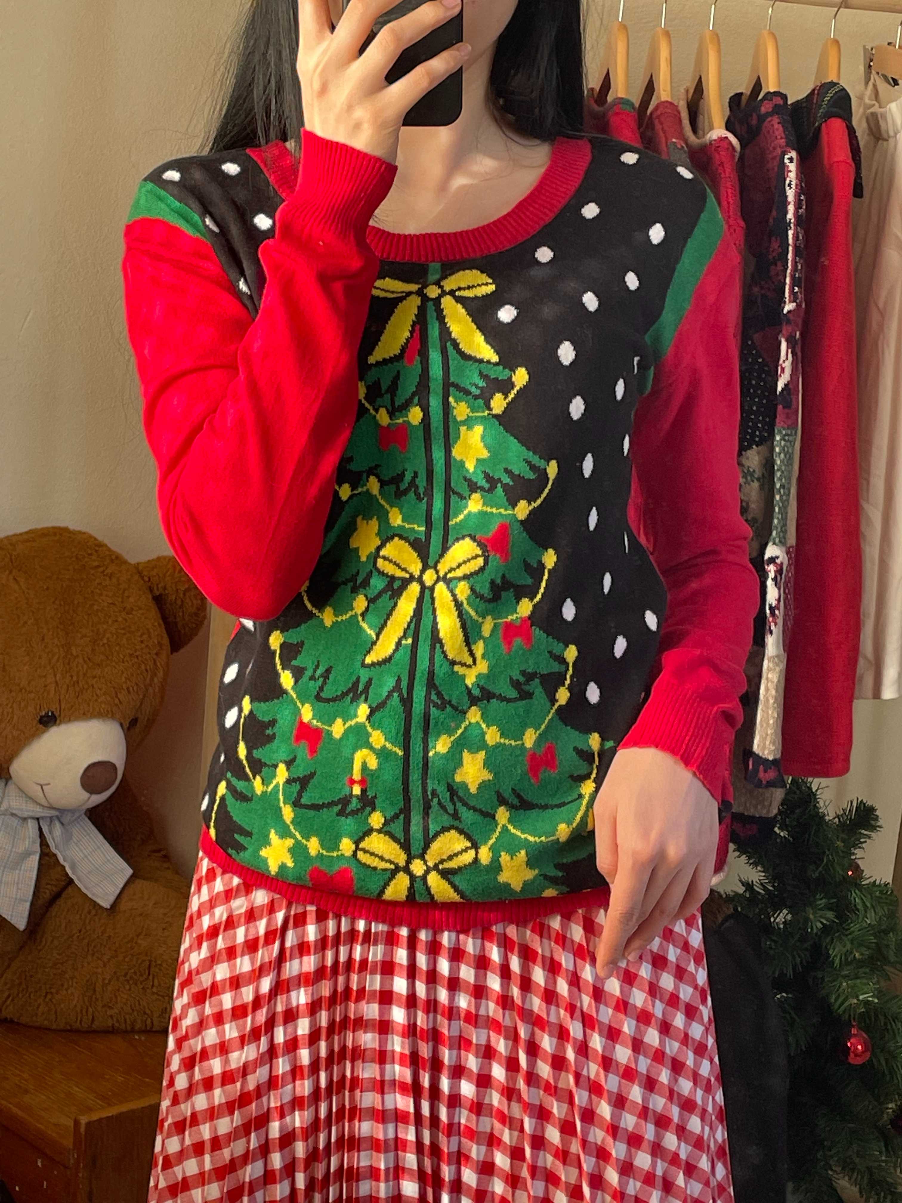 เสื้อไหมพรม ลายต้นคริสต์มาส