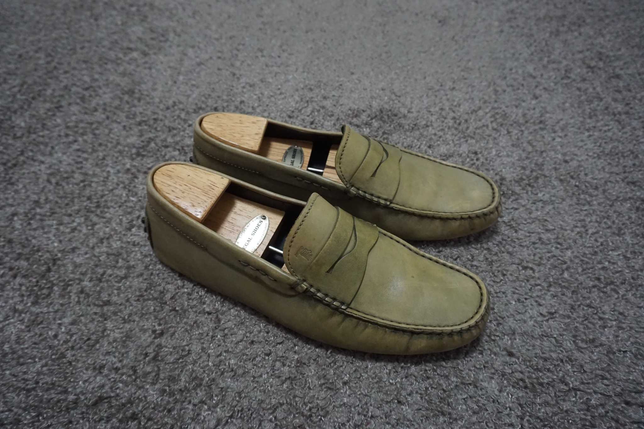 TOD'S Gommino Driving Shoes Size 6