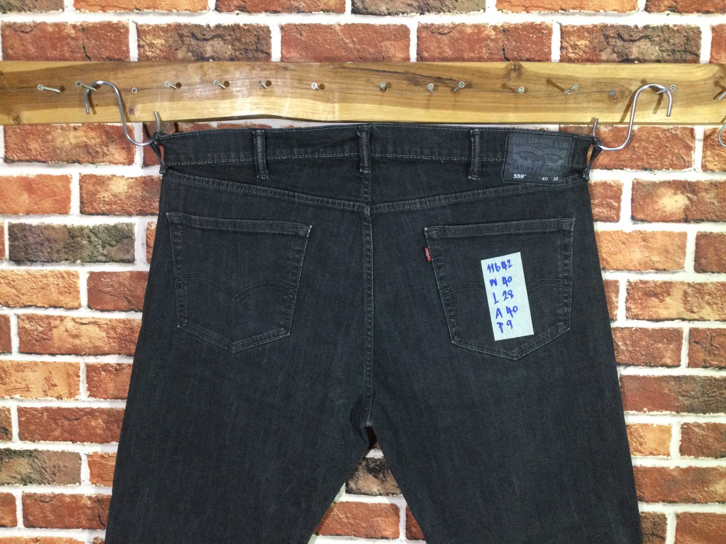 รหัส11642 Levi's559(สีดำ) (ตรงป้าย)  Made in Pakistan เลขกระดุม4309 วัดจริง เอว40