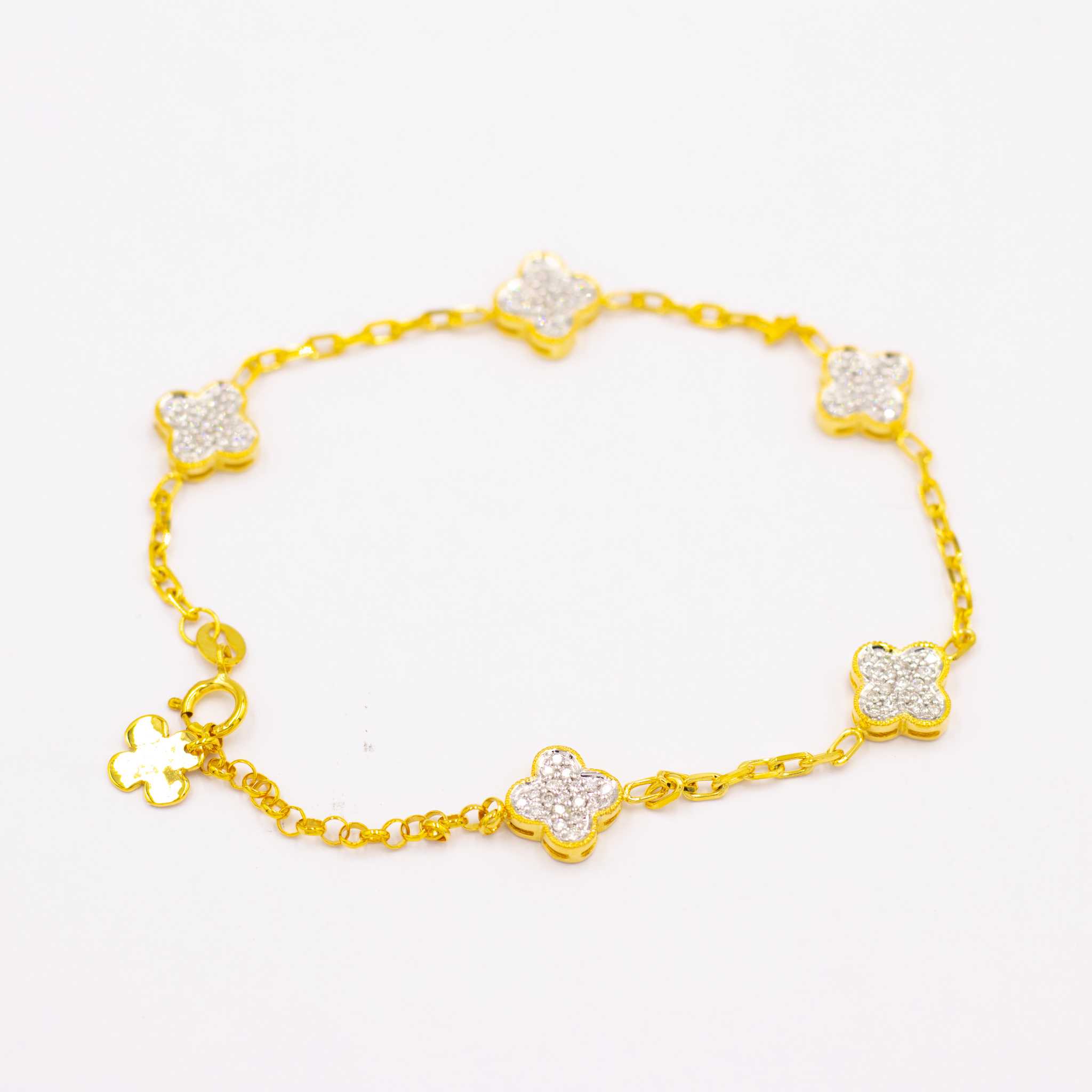 สร้อยข้อมือ ใบโคลเวอร์ 4 แฉก BLBN005