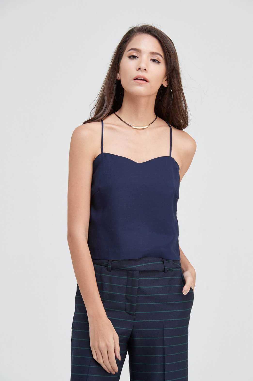 Hamburger Studio Criss Cross Spaghetti Strap Topเสื้อสายเดี่ยว ( K0418 )