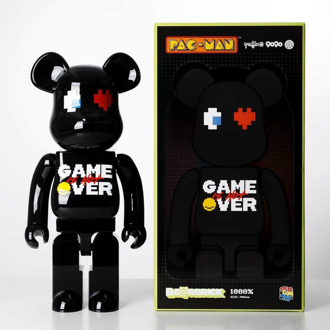 Be@rbrick PAC-MAN X GRAFFLEX X 9090 X S.H.I.P AND CREW