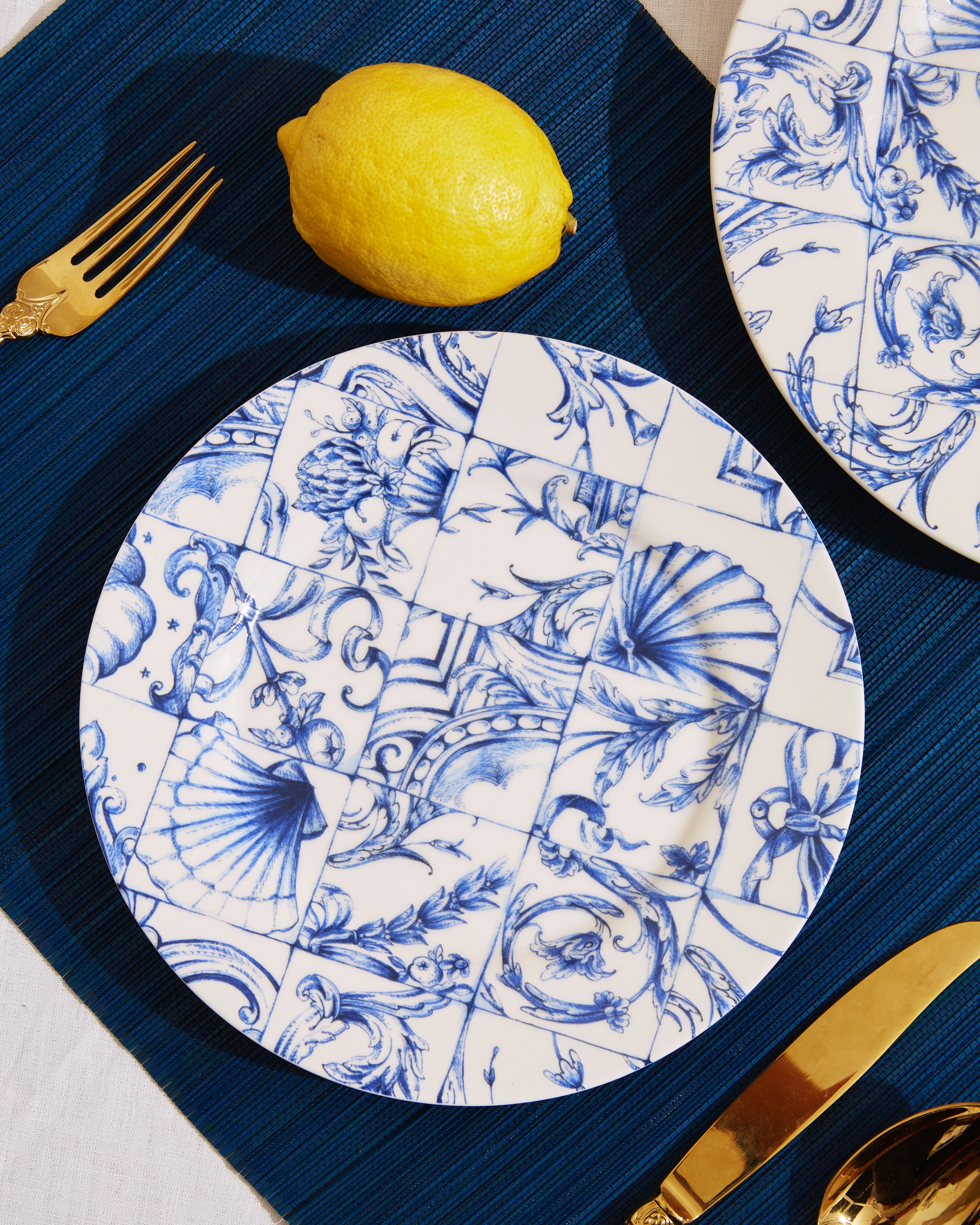 จานพิมพ์ ลาย ขนาด 9 นิ้ว ลาย La Decouverte  Porcelain Printed Decal 9 in