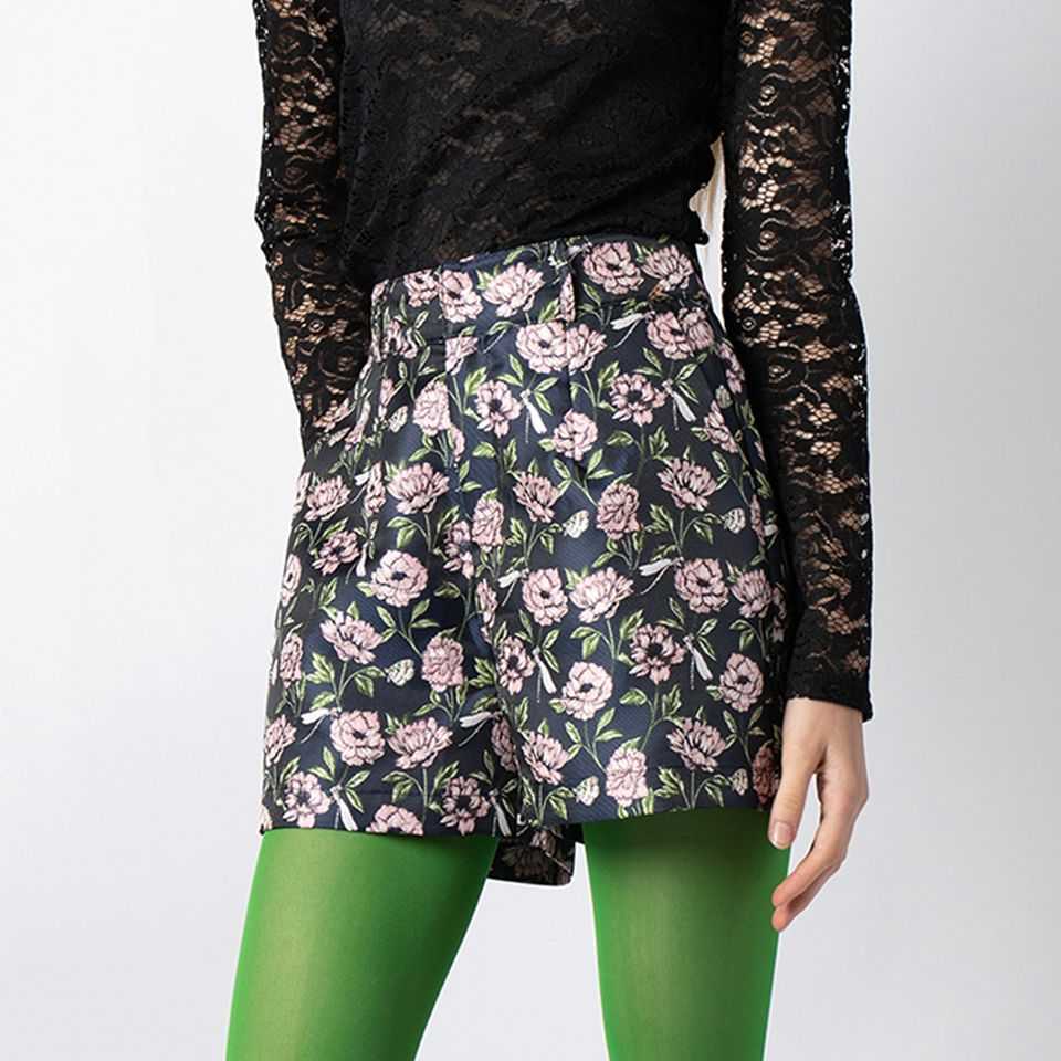 กางเกงขาสั้นลายฟลอรัล | Floral Jacquard Shorts | 06244