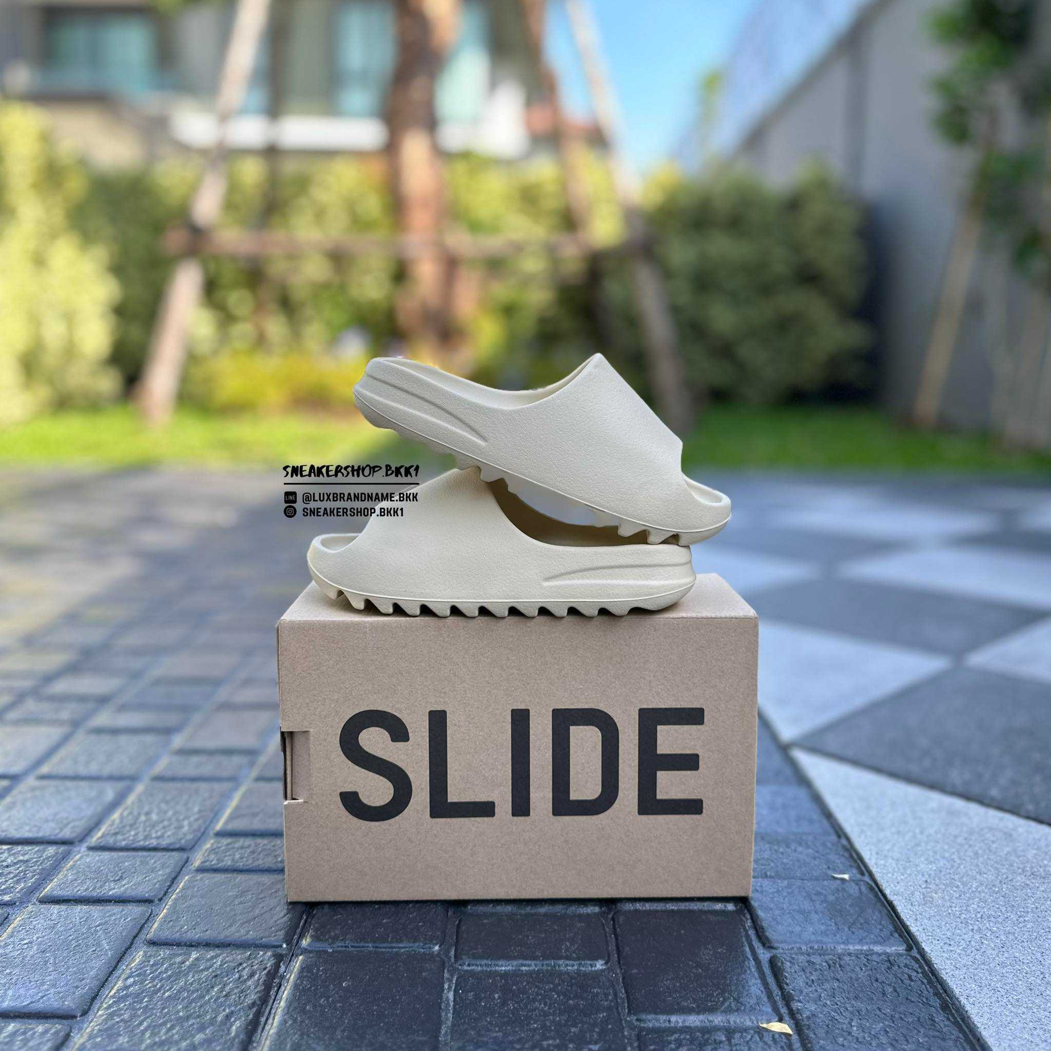 Yeezy Slide BONE