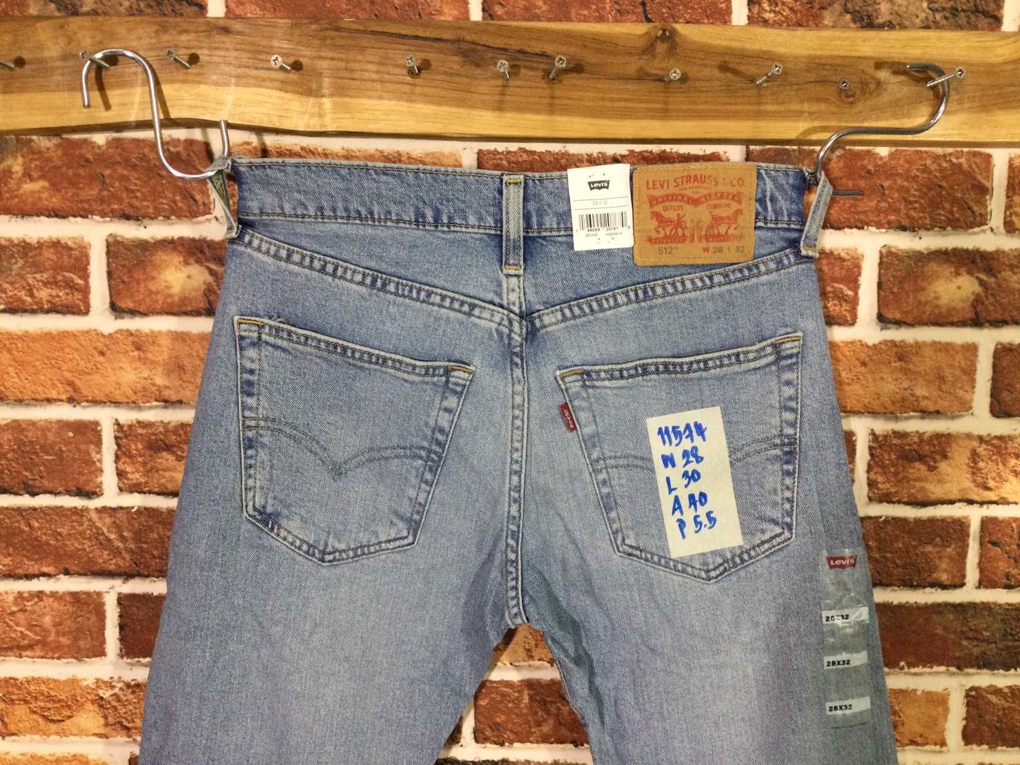 รหัส11574 Levi's512(ตรงป้าย) (ผ้ายืด) (DS)  Made in Pakistan  เลขกระดุมลาง วัดจริง เอว28