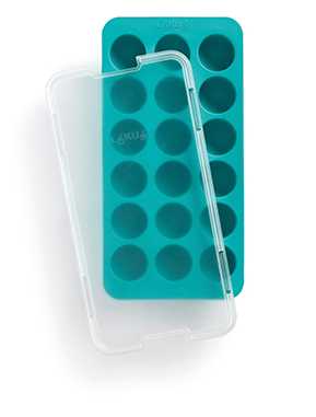 020240 RUBBER TRAY OF 18 ROUND ICE CUBES WITH LID