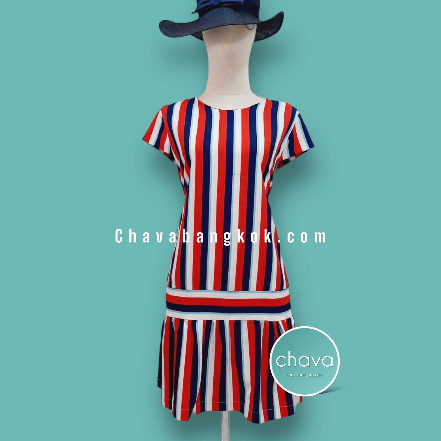 Mini Dress / ชุดเดรสสั้น สีแดงลายทางสีขาว คอกลม ลายทาง มีแขน กระดุมหลัง มีกระเป๋า 2 ข้าง