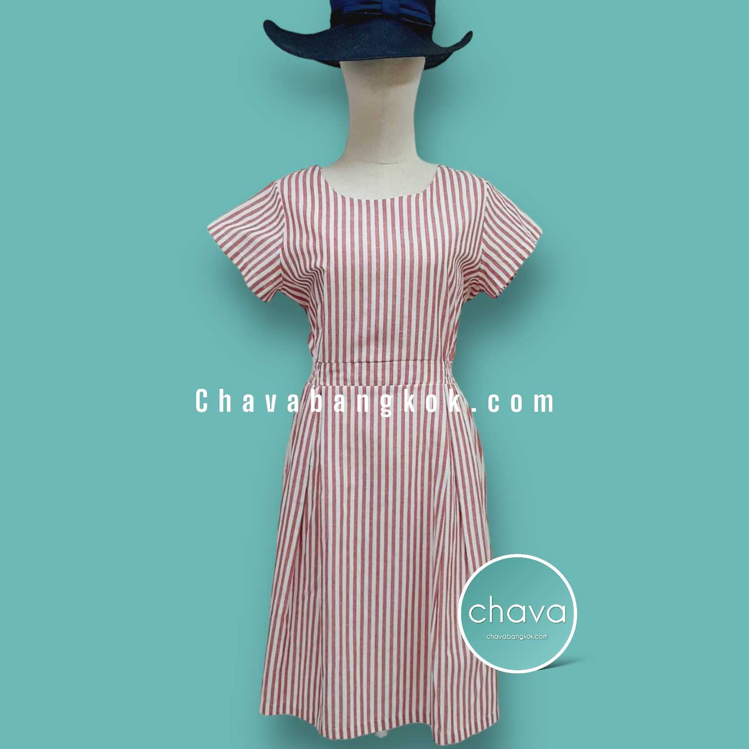 Mini Dress / ชุดเดรสสั้น สีแดงลายทาง แขนปีก กระดุมหลัง สม๊อคยืดเอว เข้าทรง