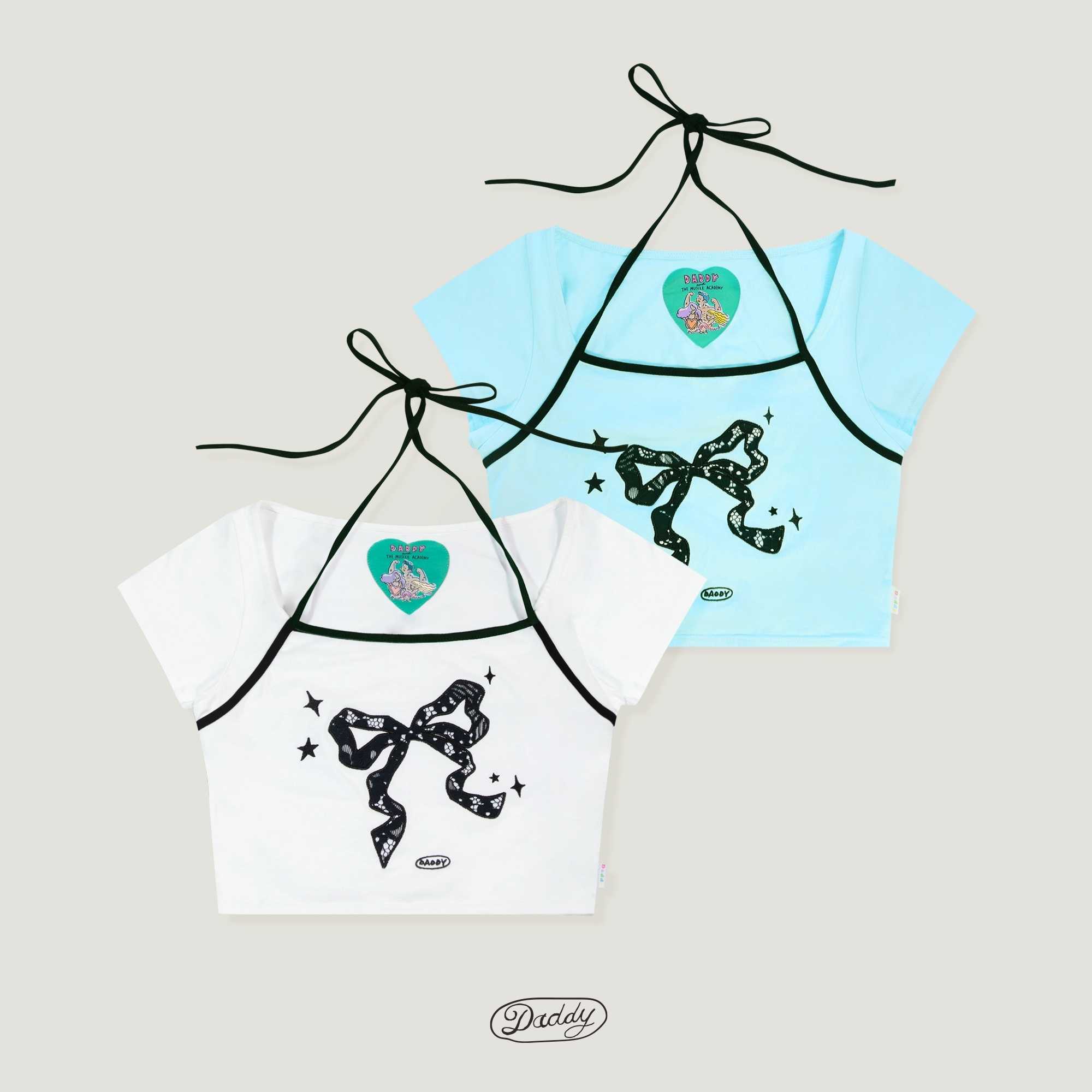 DADDY | Villia Blouse เสื้อ Crop Top ผ้ายืดคอตตอน ลูกไม้แต่งสีดำลายโบว์ สุดน่ารัก