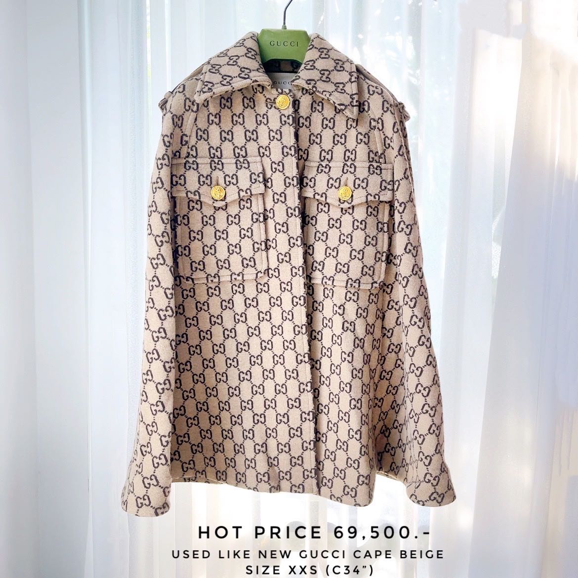 USED like new Gucci cape beige