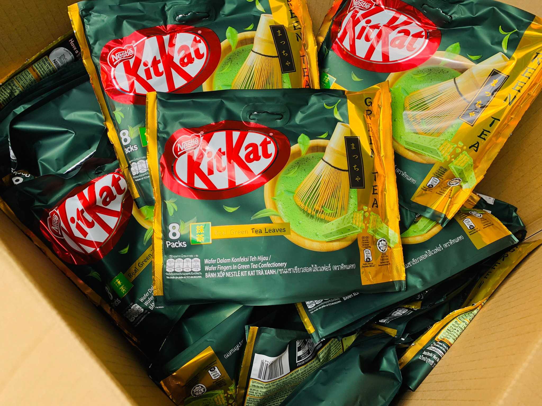🍵Kitkat 🍵 คิทแคท รส ชาเขียว  สอดใส้เวเฟอร์ฮิตสุดในตอนนี้ อร่อยเข้มข้นรสชาเขียว