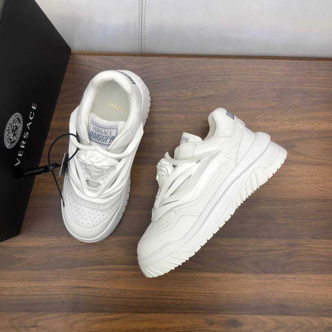 รองเท้า Versace odissea sneakers