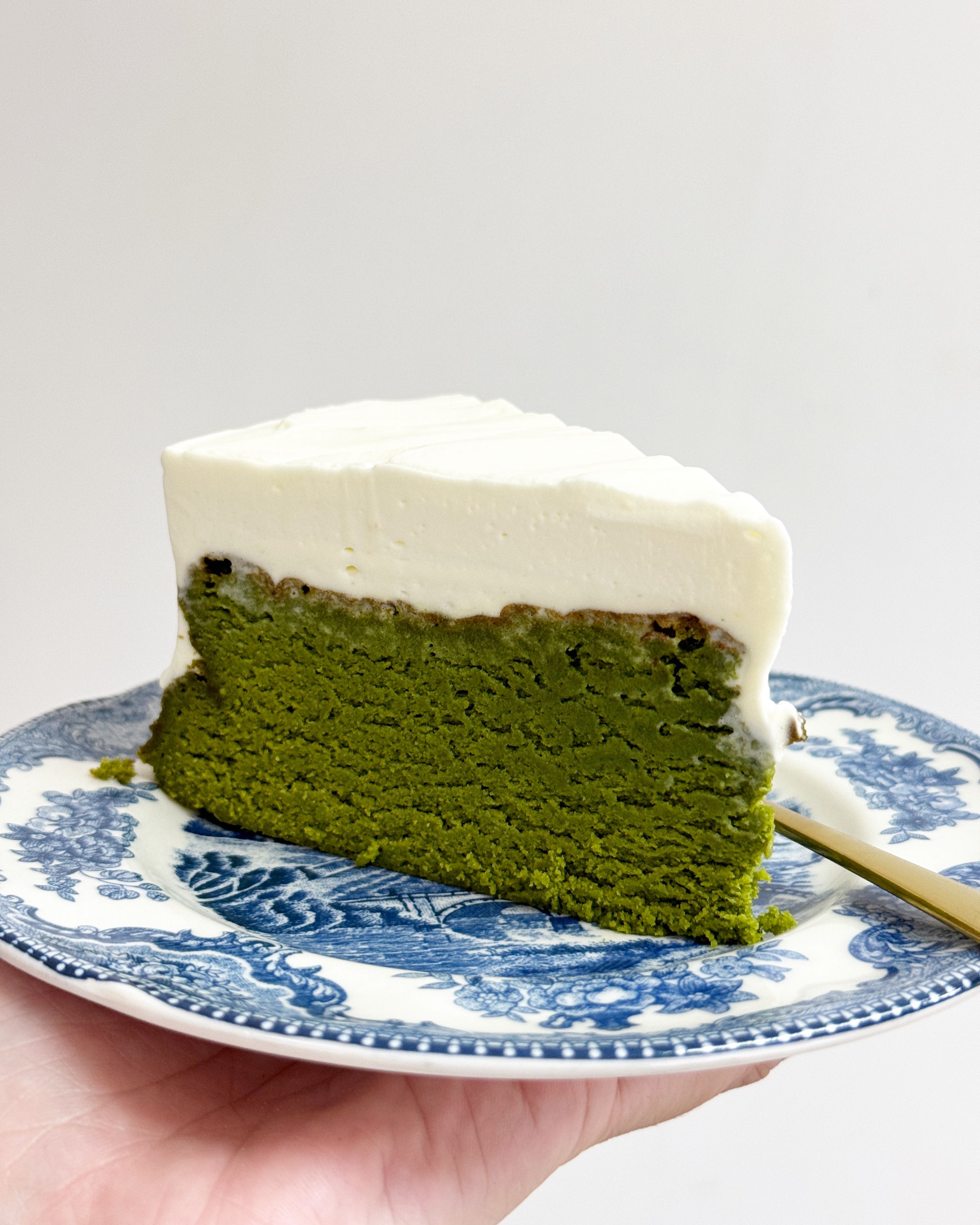 Uji matcha flourless cake
