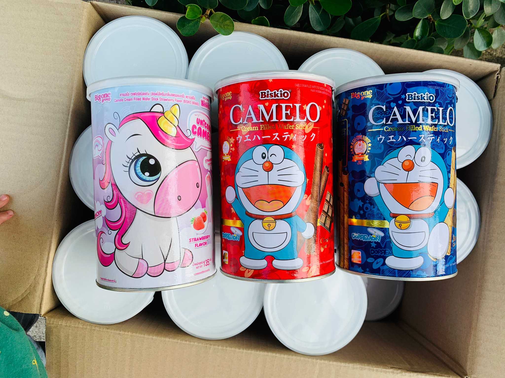 เวเฟอร์แท่งสอดไส้ครีม Biskio Camelo Doraemon  บิสคิโอ คาเมลโล โดราเอมอน ขนาด 135 กรัม