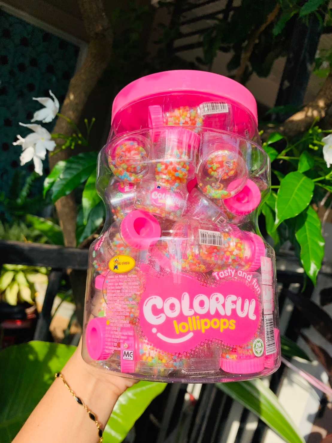 อมยิ้ม colorful tasty arid fun colorful lollipops อมยิ้มสีสันสดใส รูปแบบขวดโหลจิ๋ว กระปุกละ 30 ชิ้น