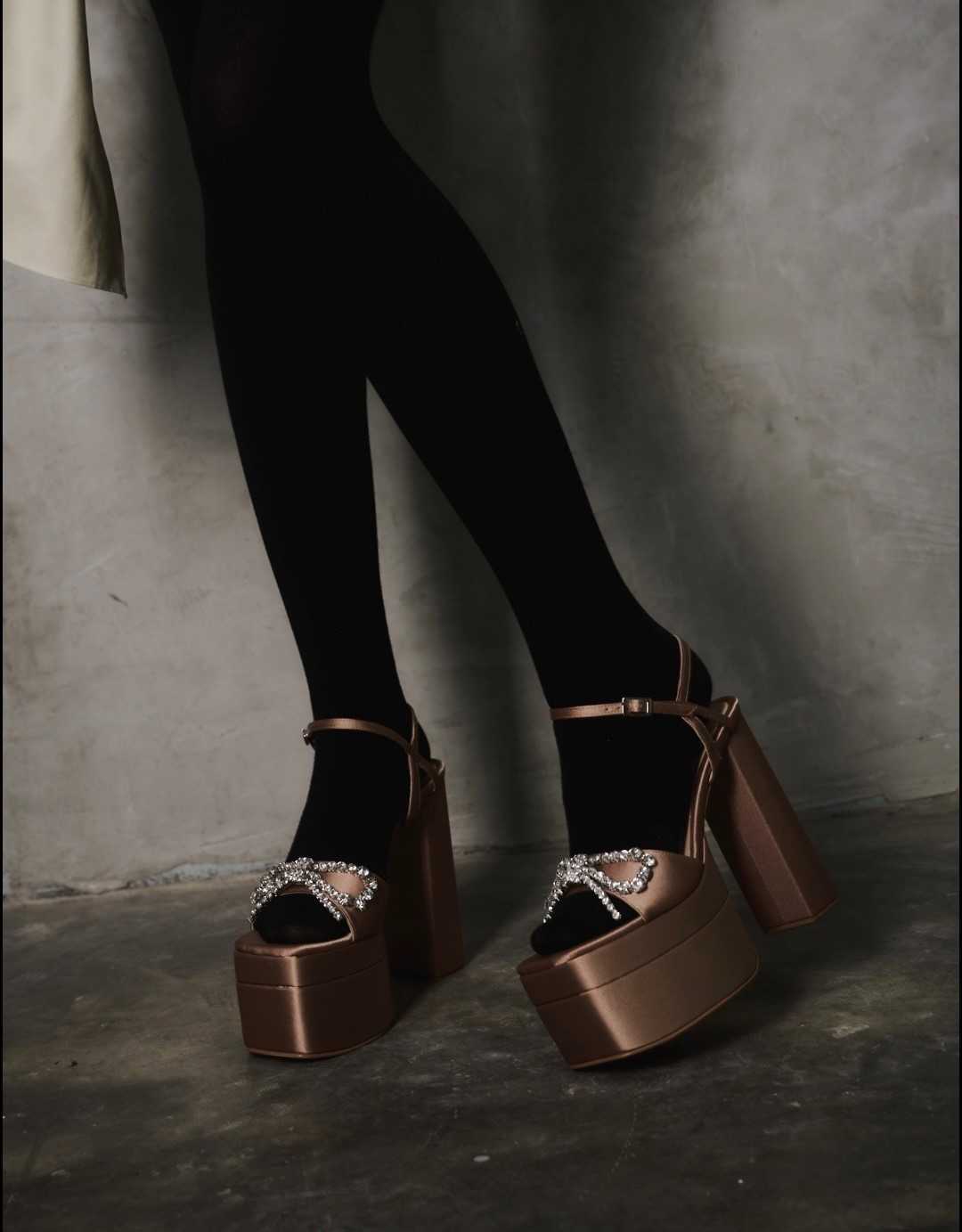 KELLYBEAU BROWN HIGH HEELS 6 INCHES (KL6B)