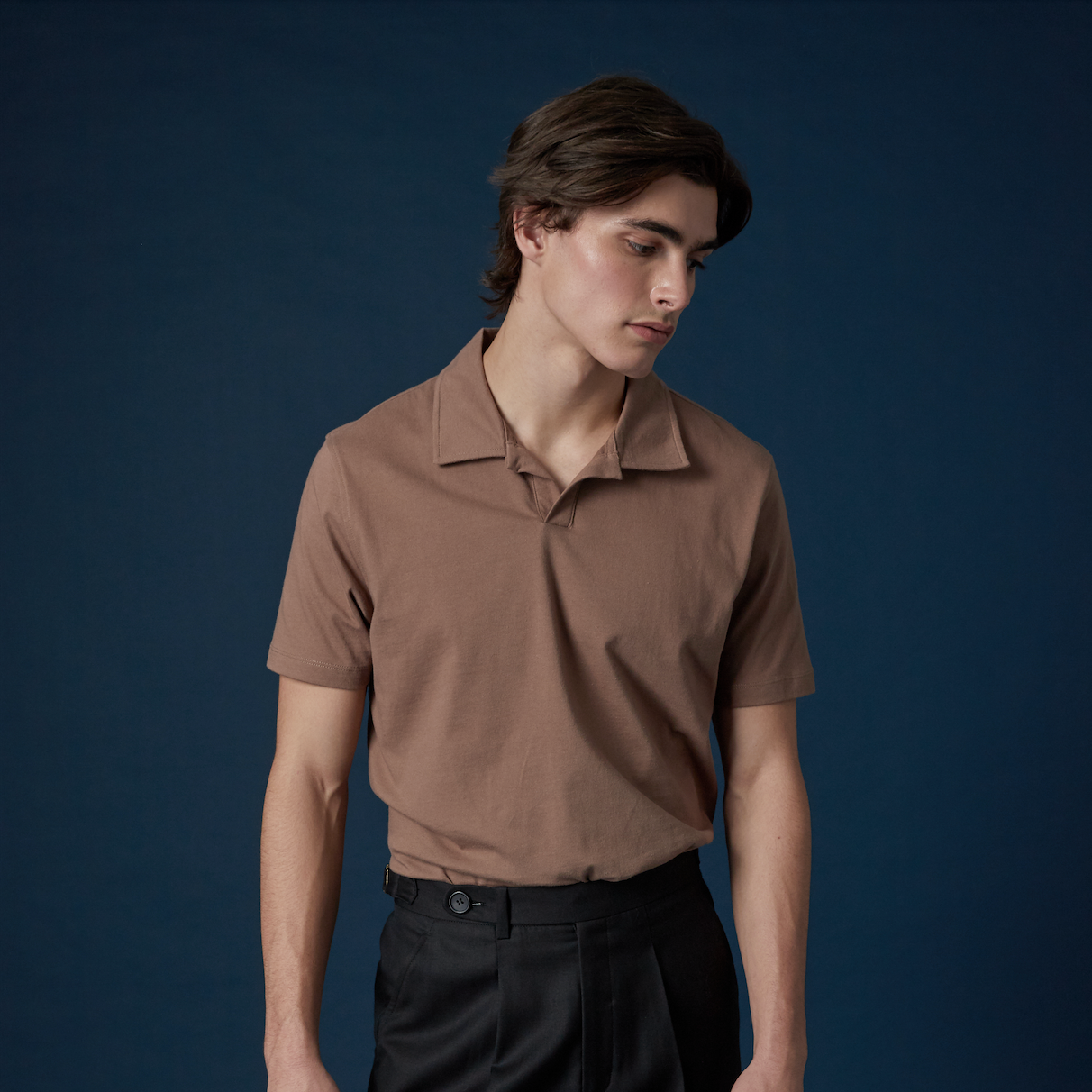 JOEL POLO TEE - BROWN