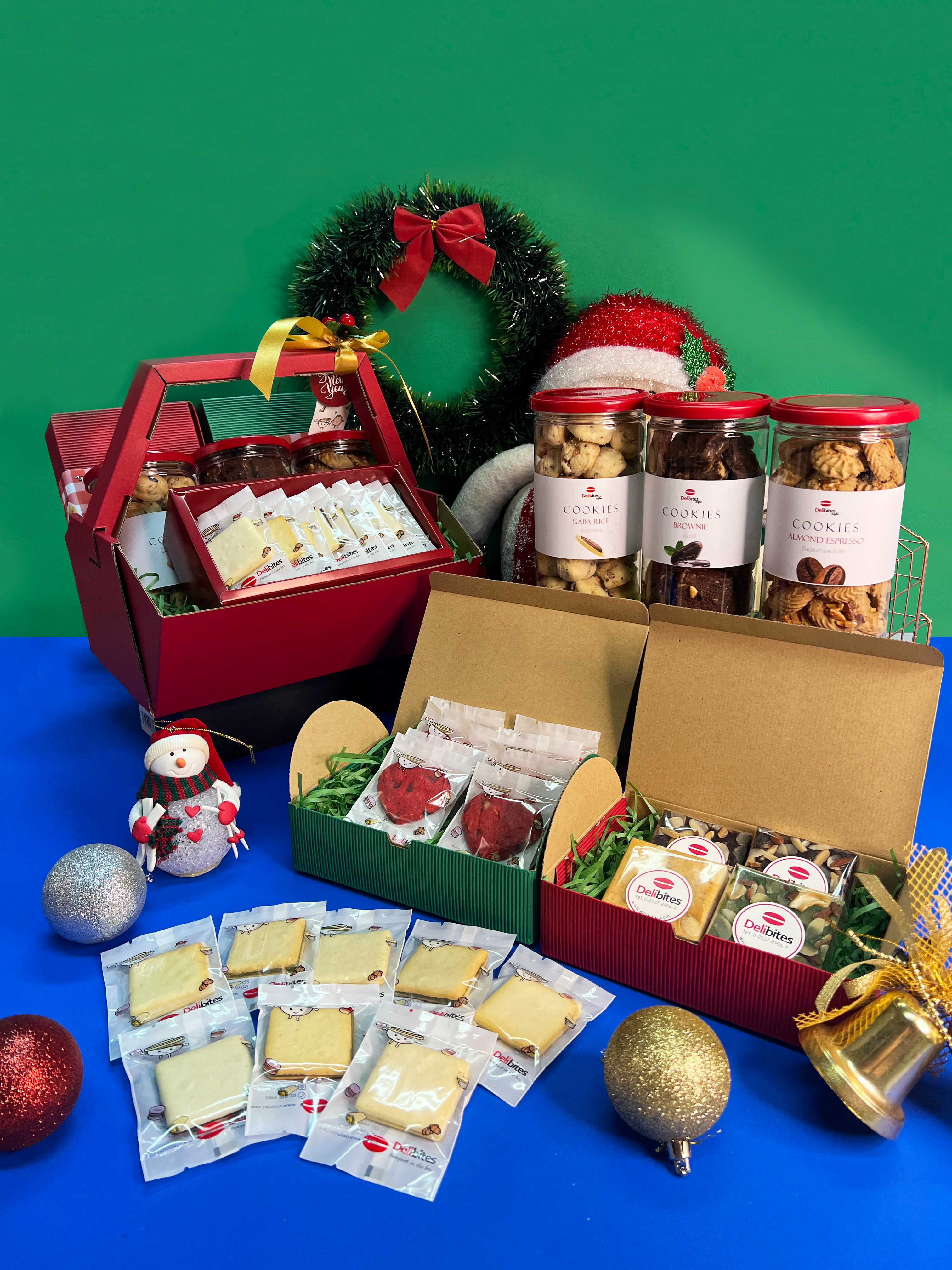 Cookies & Brownies Basket Set (เซทกระเช้าของขวัญพรีเมี่ยม)