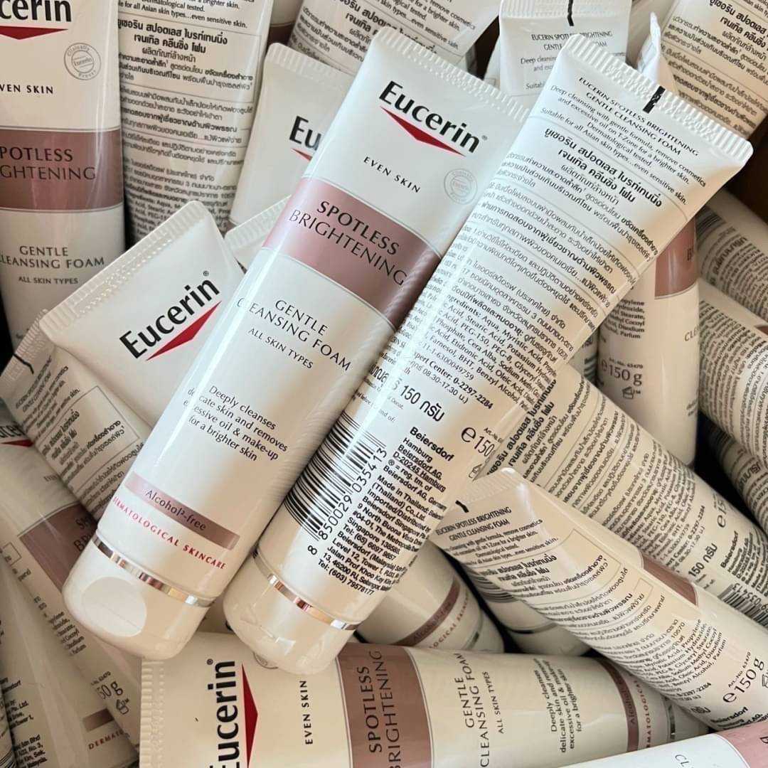 โฟมล้างหน้า  Eucerin Ultrawhite Spotless Cleansing Foam 150g.