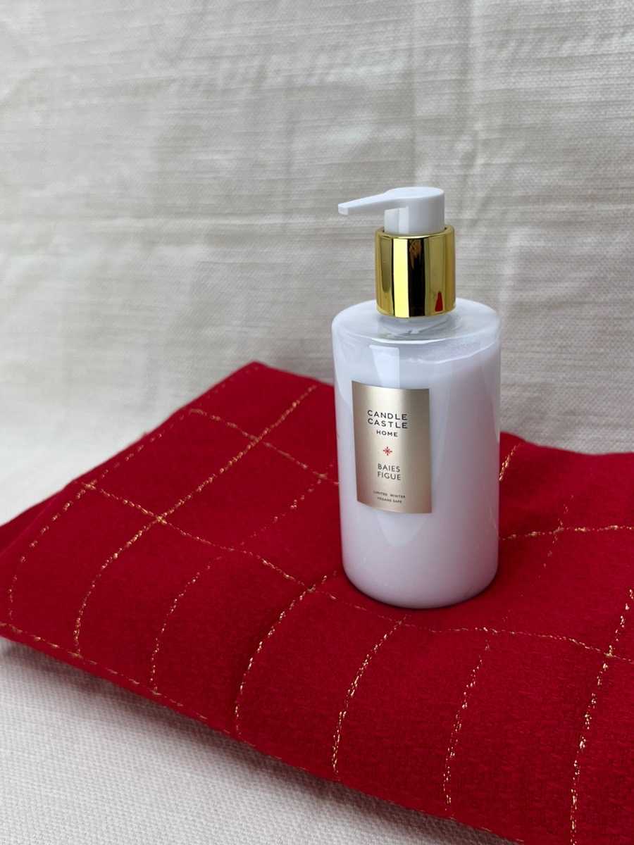Festive Hand & Body Cream 300ml.