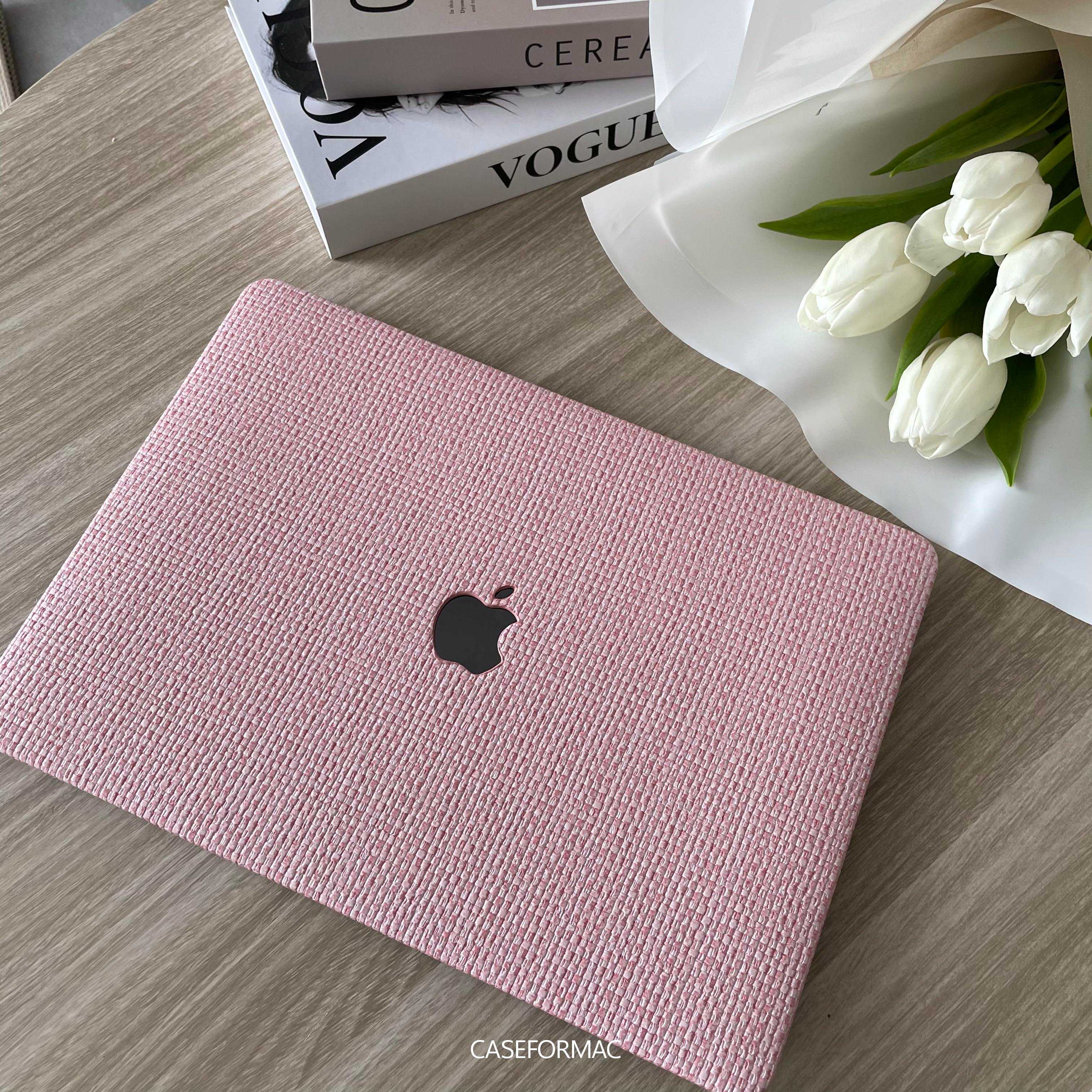 Pink Woven Case เคสลายสานเจาะโลโก้ สีชมพู