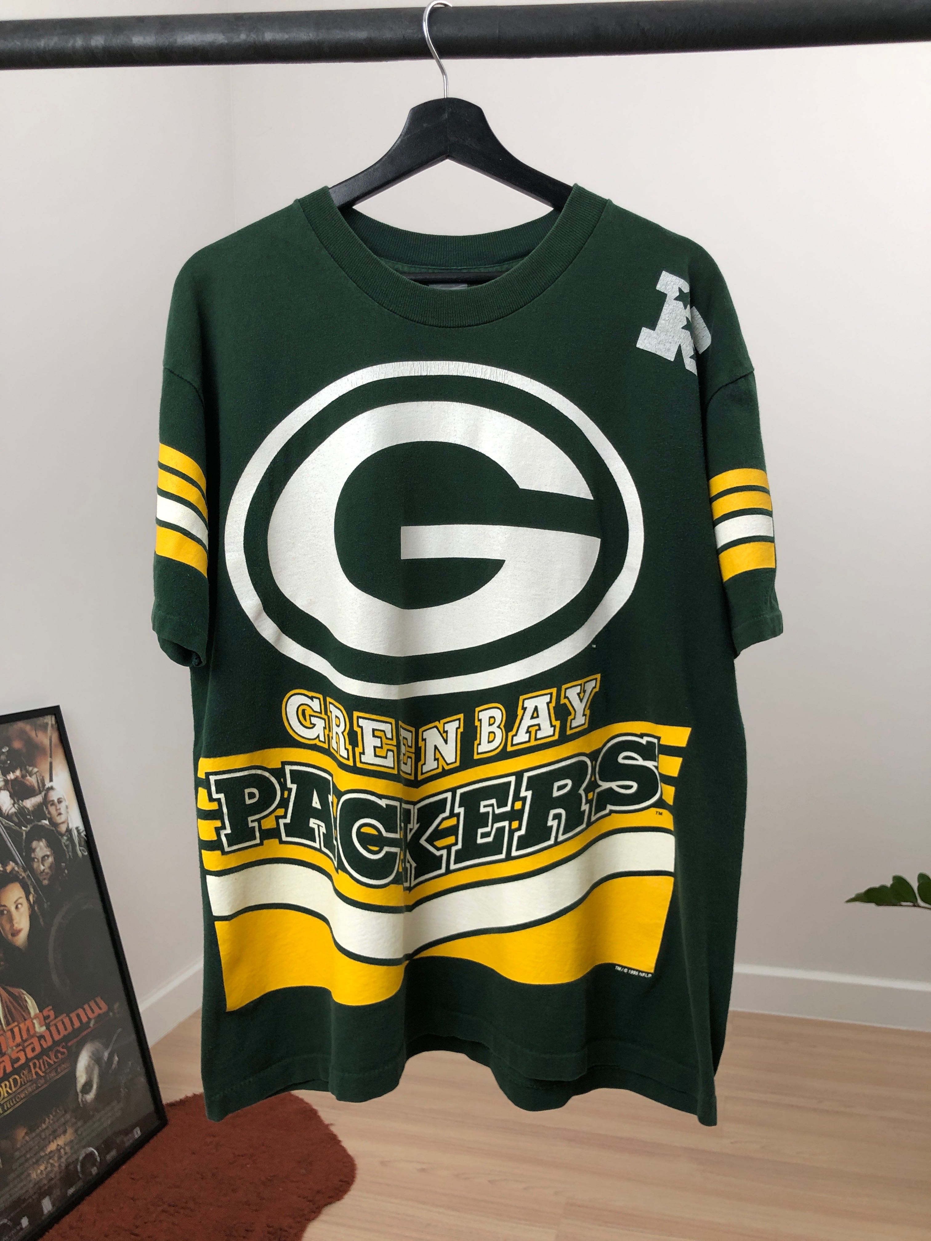 Greenbay Packers 1995s Size L (22.5/28)