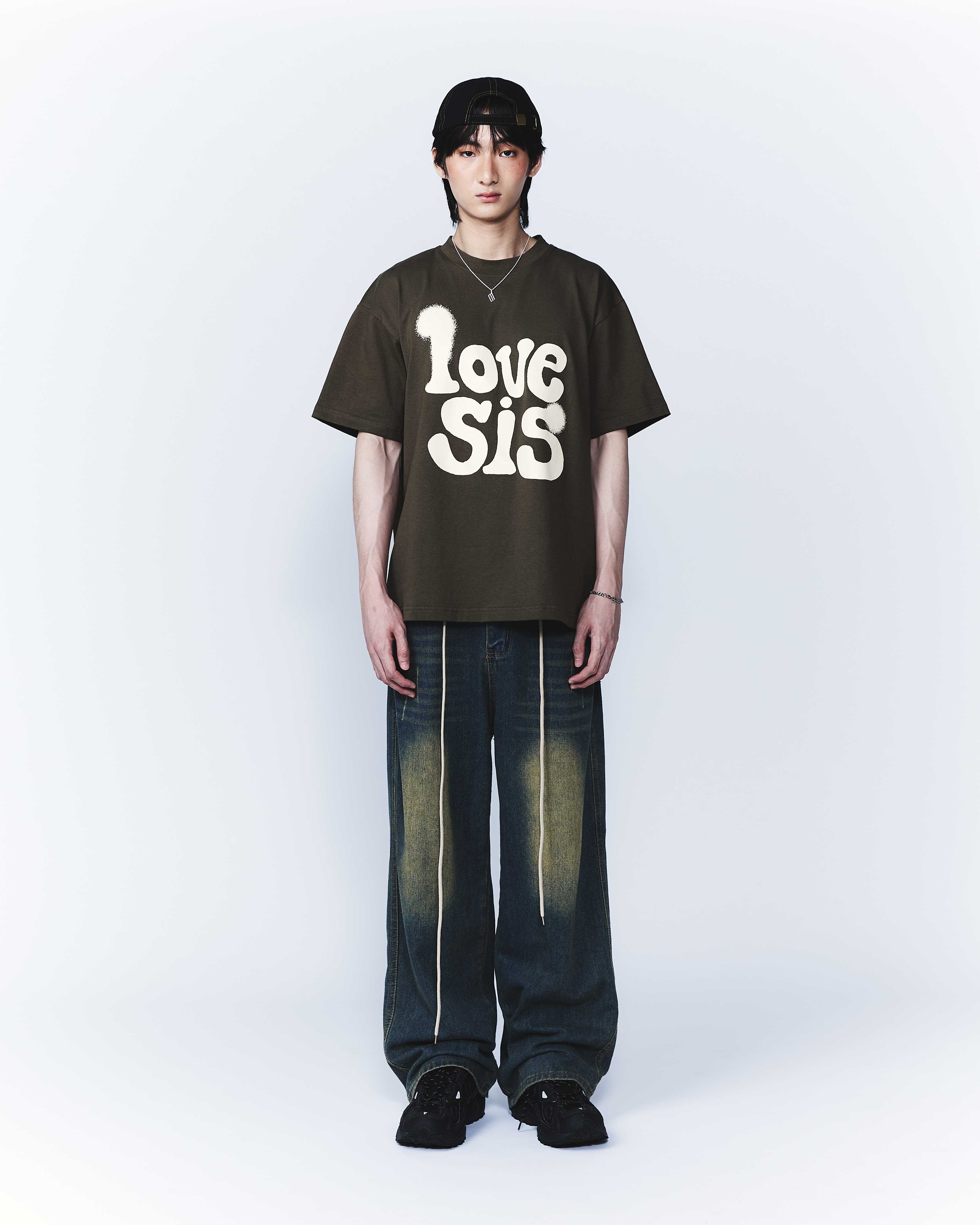 'Love sis' T-shirt