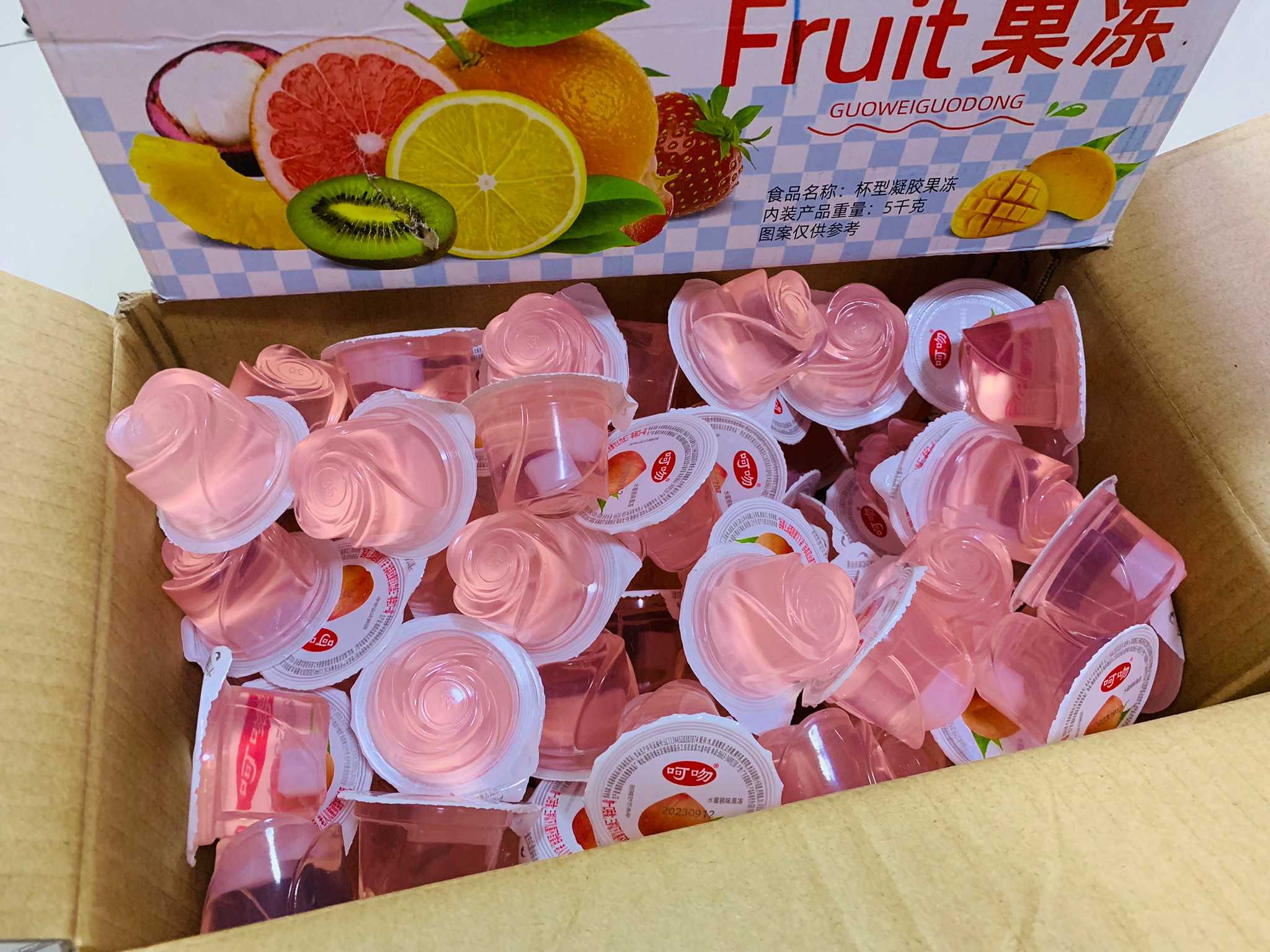 เยลลี่บุกรสผลไม้ รส พีช  92-96 ชิ้น 1 ลัง ผสมวุ้นมะพร้าว เยลลี่ 5 kg. เยลลี่บุกผสมวุ้นมะพร้าว