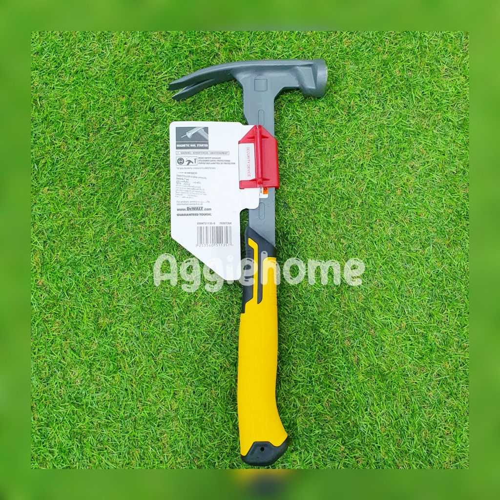 DEWALT ค้อนหัวแม่เหล็ก รุ่น DWHT51135-0 ขนาด 12 ออนซ์ / ด้ามจับออกแบบมาให้จับสบาย ค้อน ตอกตะปู