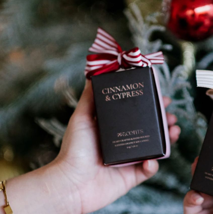 เทียนหอมไซส์มินิ 99SCENTS - 50 กรัม | Cinnamon & Cypress กลิ่นอบเชยและต้นสน