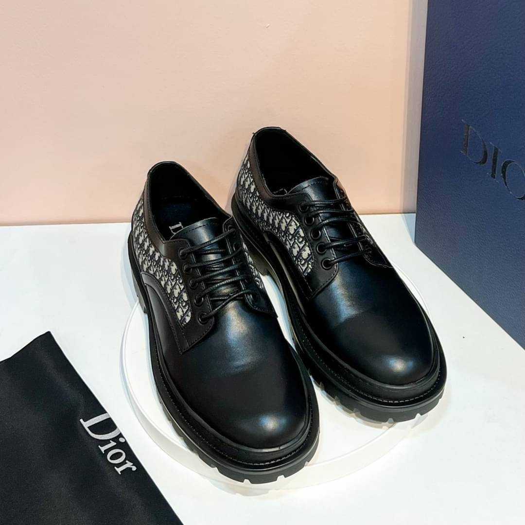 DIOR EXPLORER DERBY SHOE