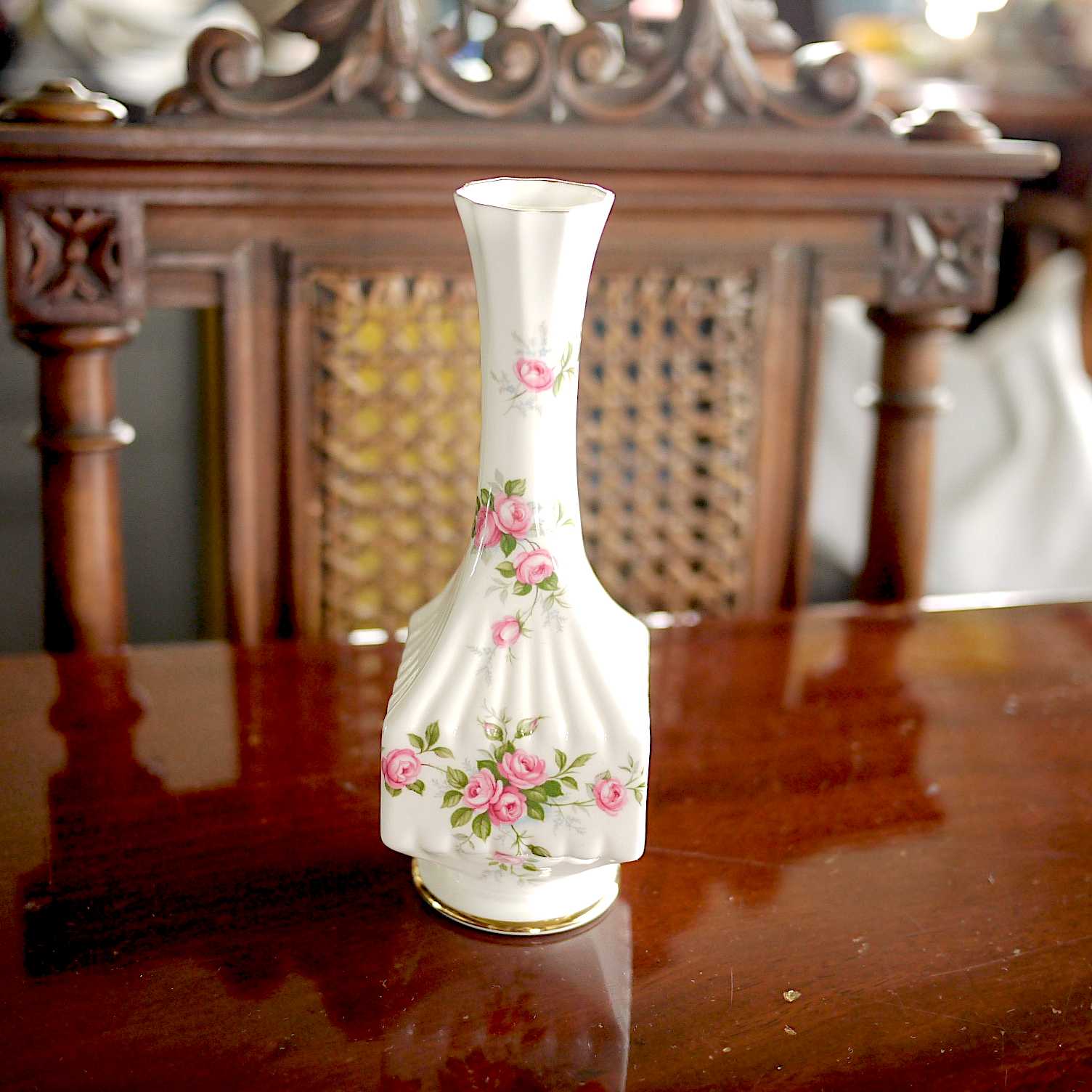 แจกัน Aynsley GROTTO ROSE Bud