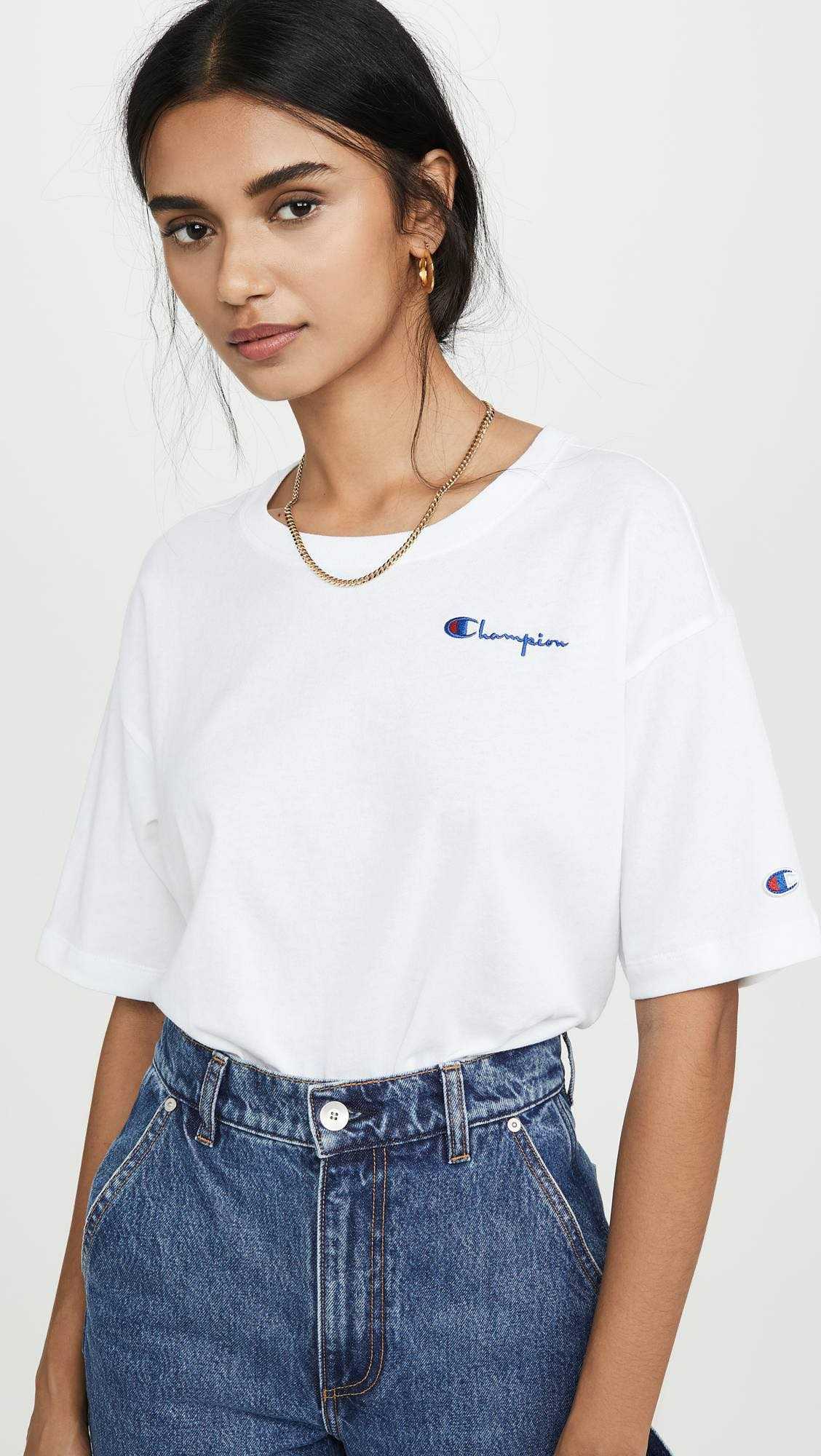 CHAMPION HERITAGE SCRIPT LOGO CROP TEE