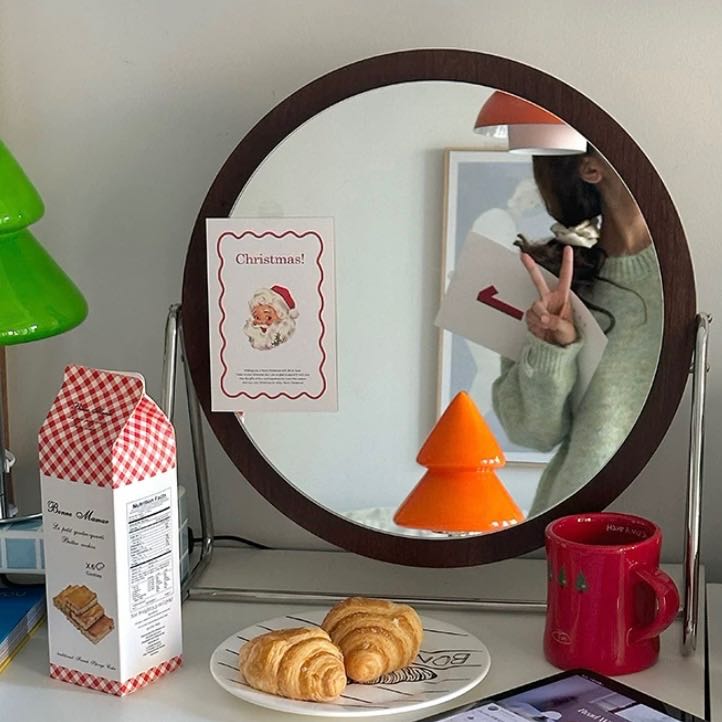 Light vintage mirror (Pre-order)