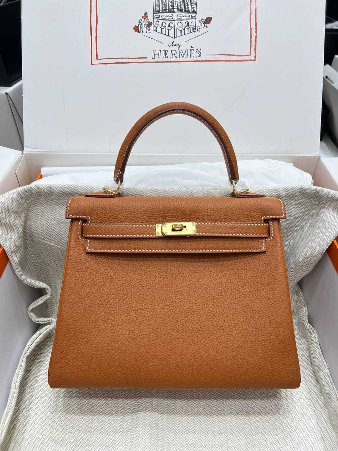 Hermes Kelly 
