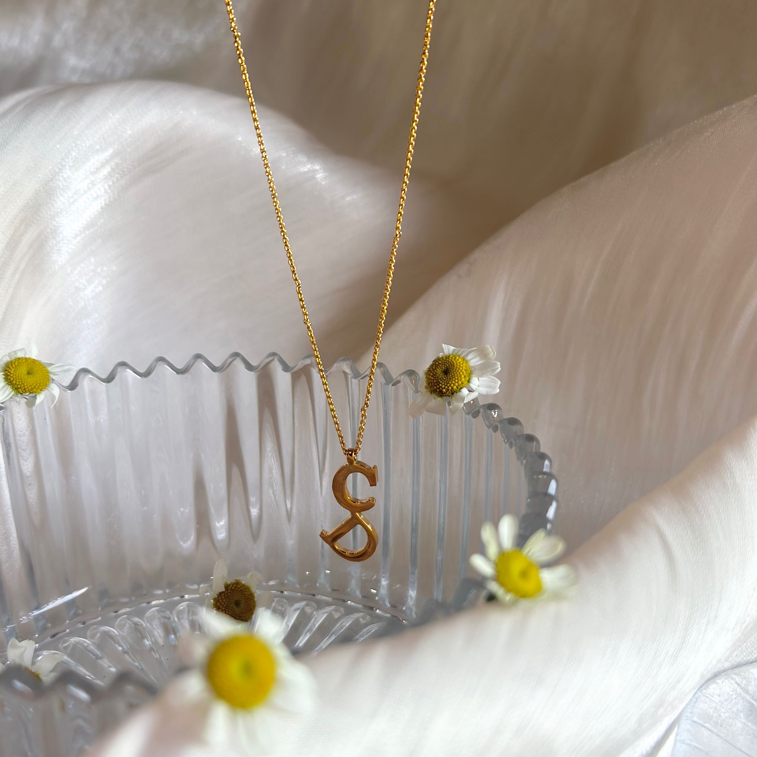 CD vintage necklace 