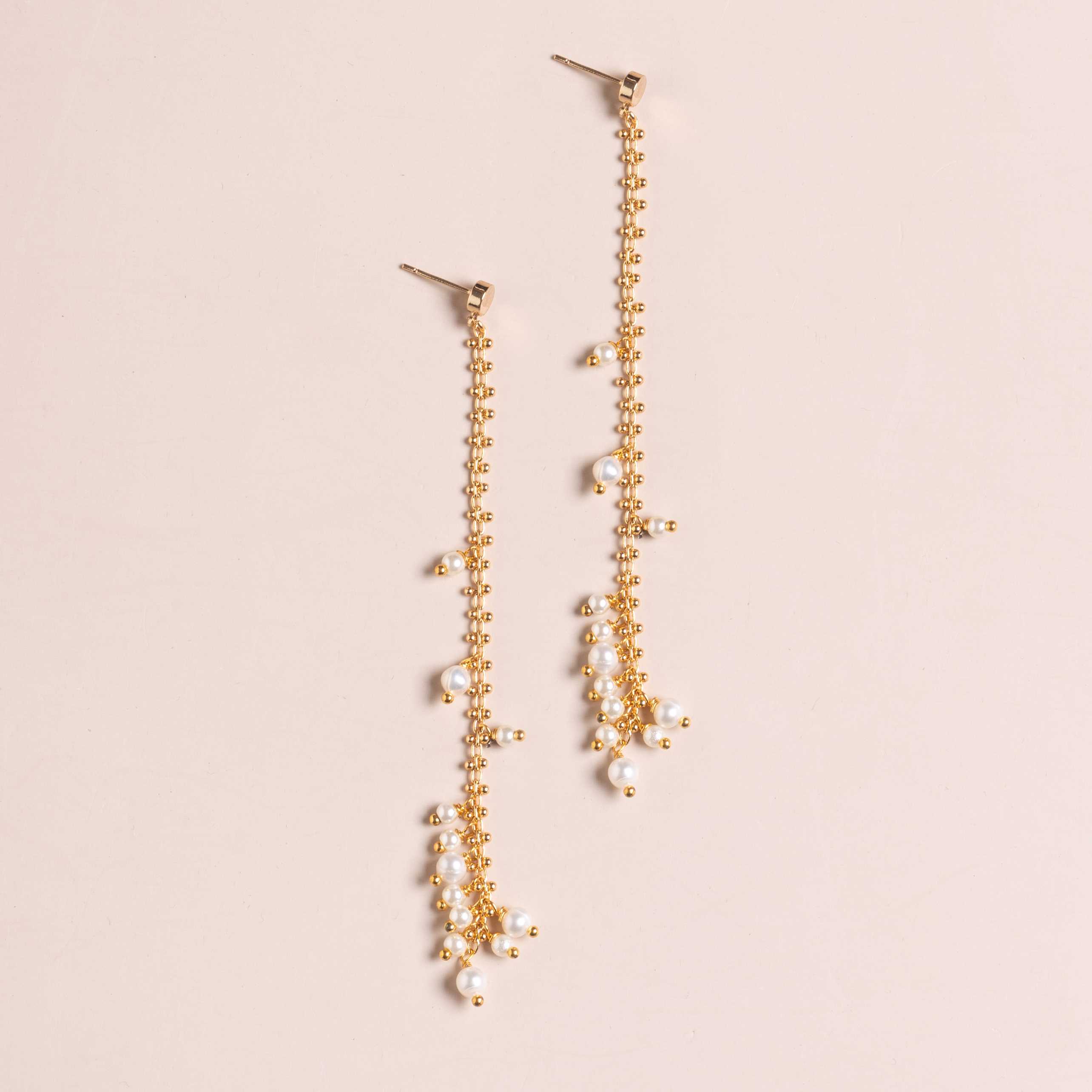 WHITE PEARL TINY BALL CHAIN DROP EARRINGS