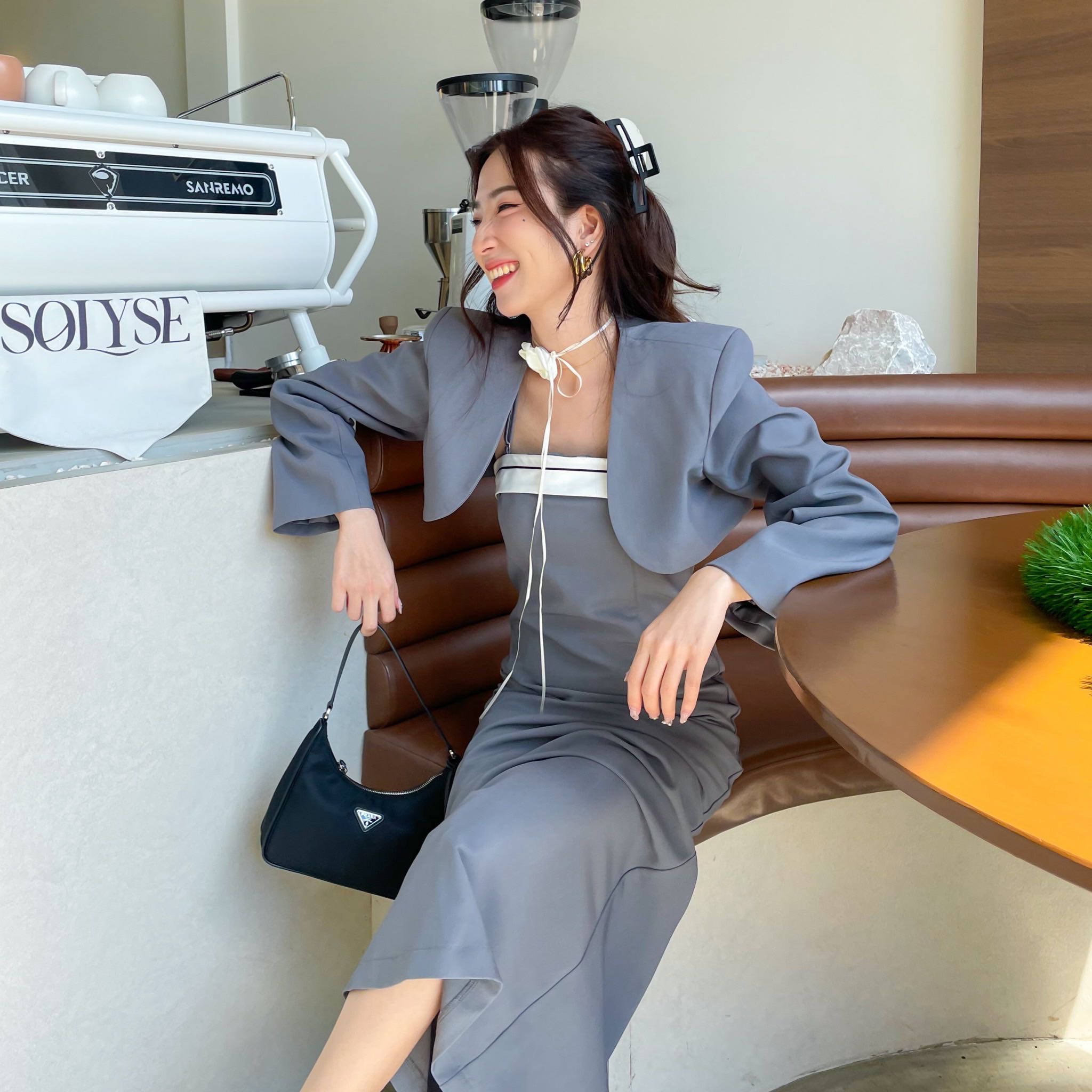 Jisoo blazer set(size S) - เบลเซอร์เซตเดรส&เบลเซอร์ครอป