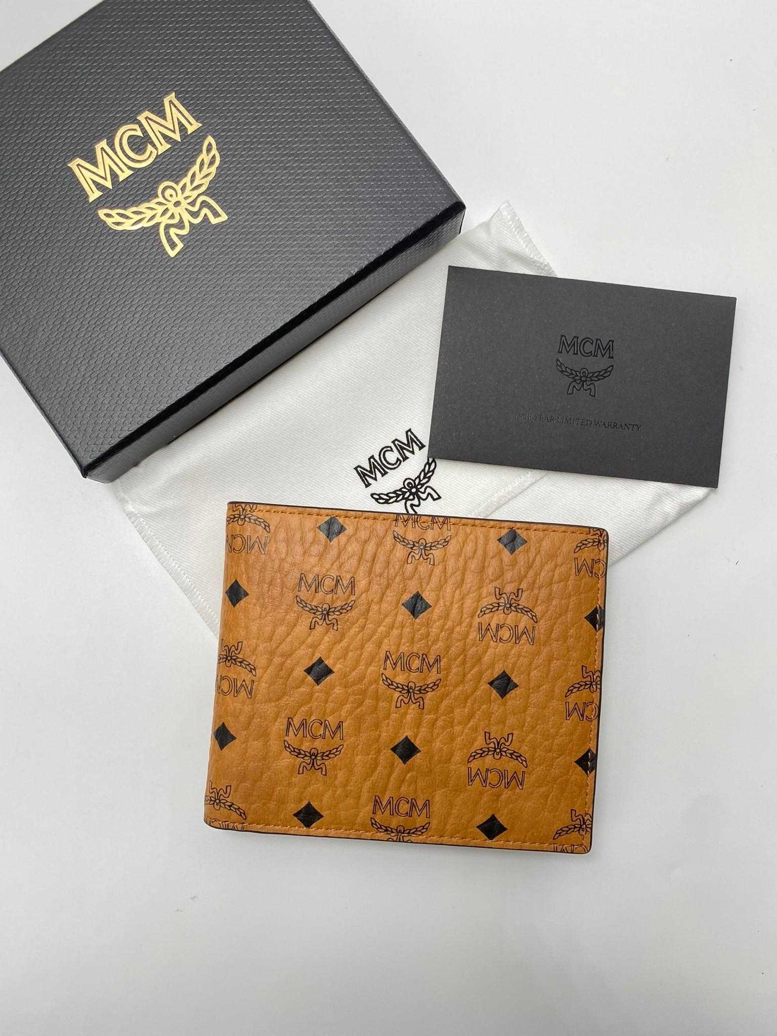 MCM Bifold Wallet w/ Coin Pocket รุ่นช่องใส่เหรียญ (ช็อปคิง)