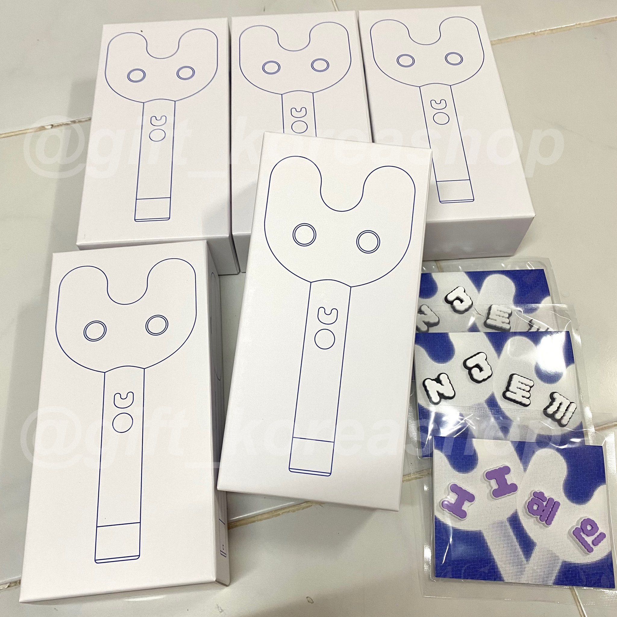 NEWJEANS - OFFICIAL LIGHT STICK